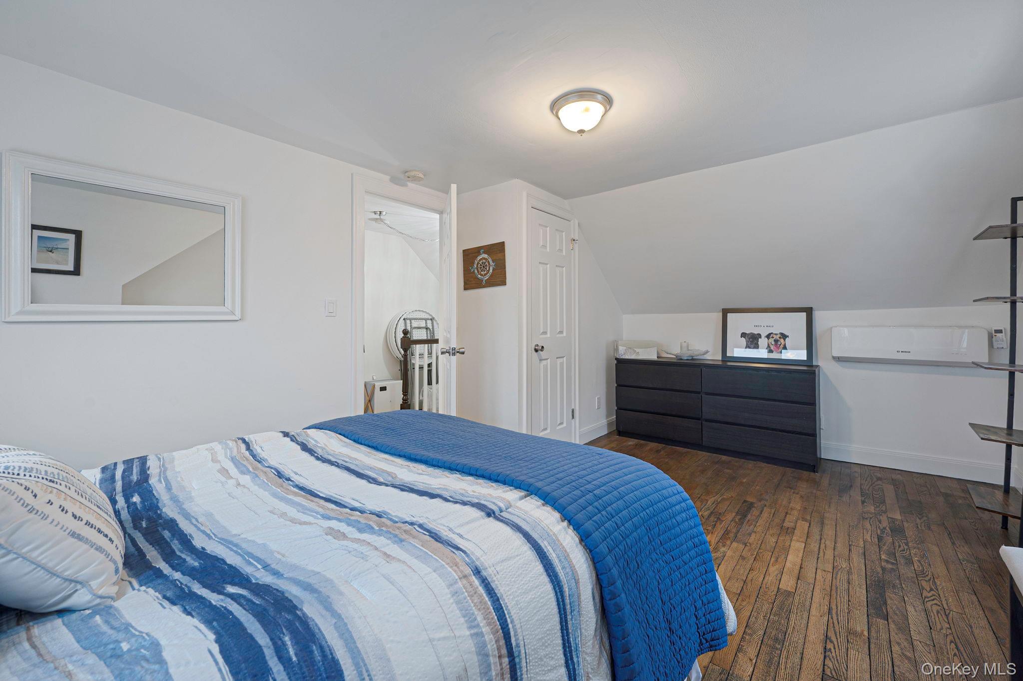 Single Family 9th  Suffolk County, NY 11757, MLS-974495-24