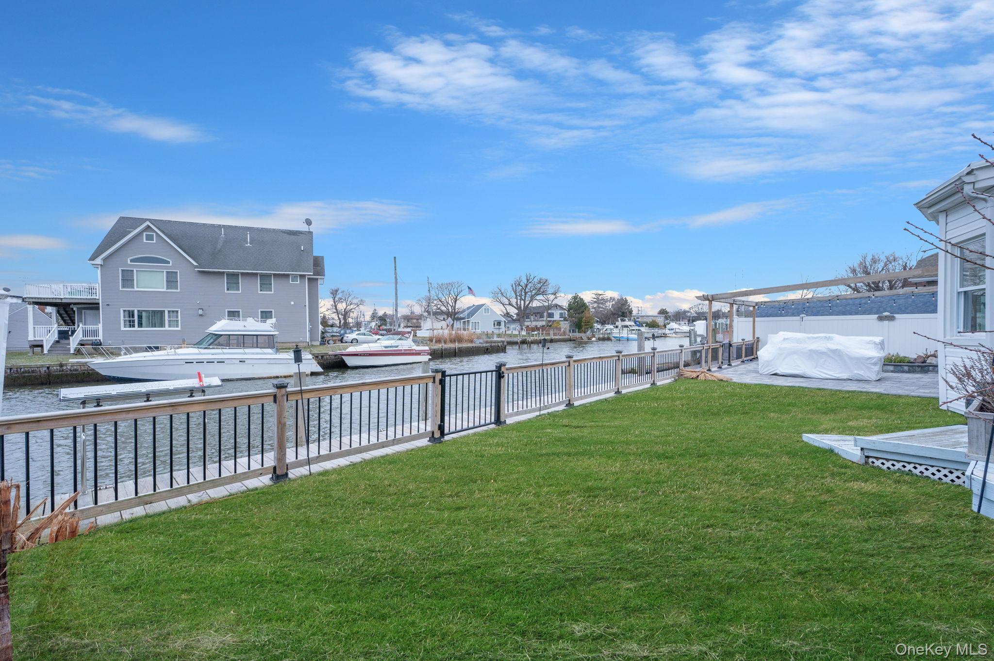 Single Family 9th  Suffolk County, NY 11757, MLS-974495-29