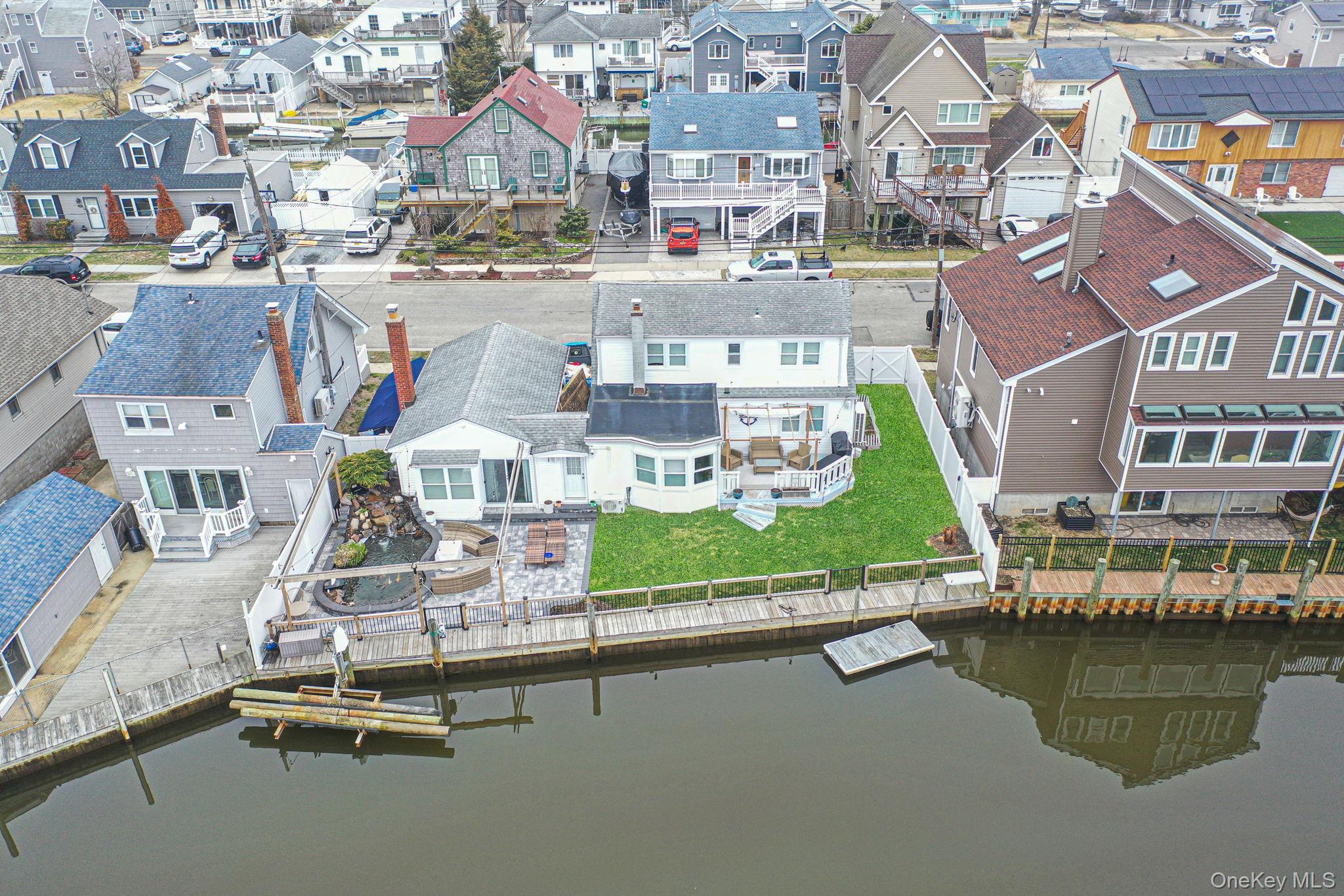 Single Family 9th  Suffolk County, NY 11757, MLS-974495-3