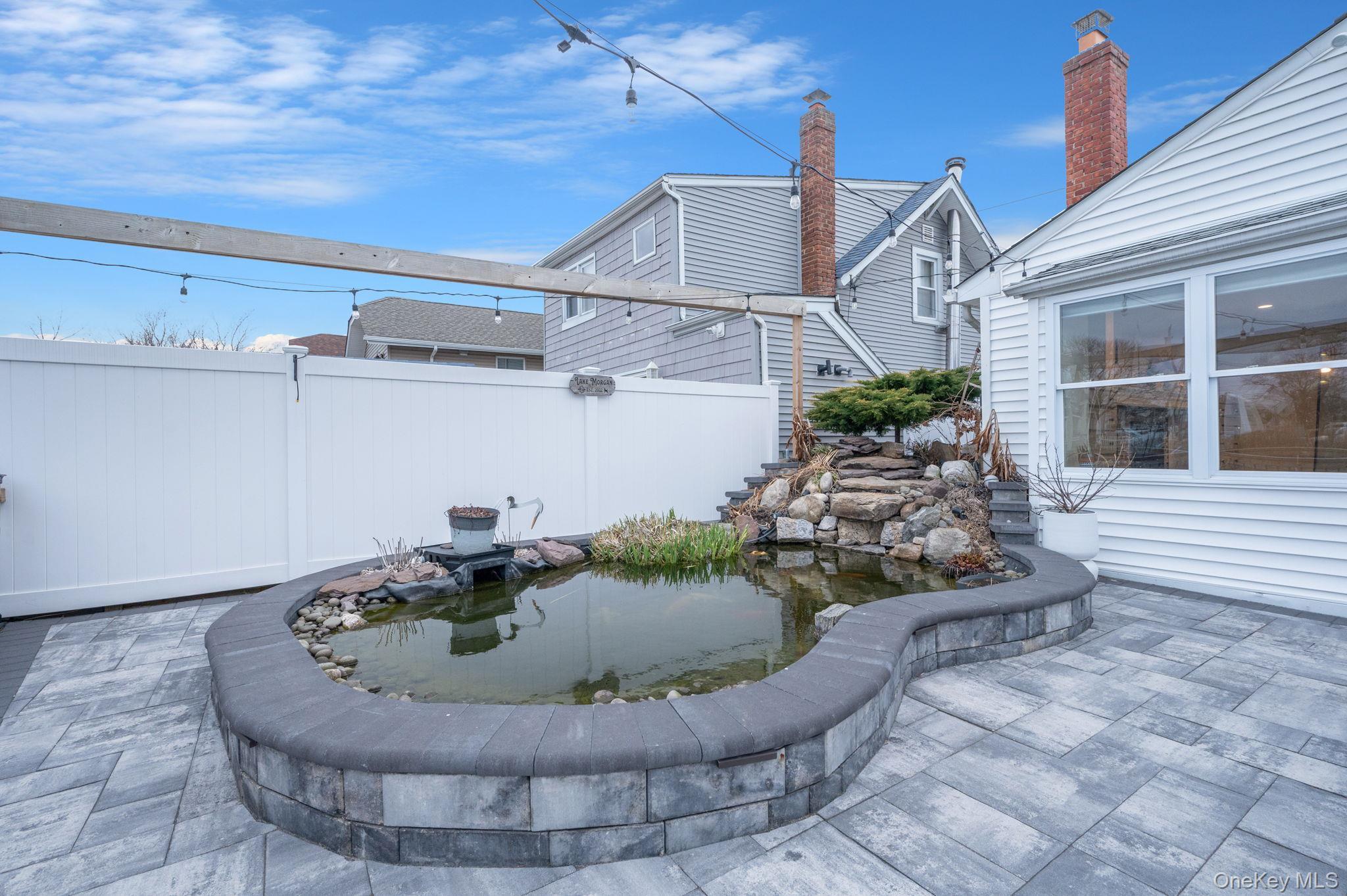 Single Family 9th  Suffolk County, NY 11757, MLS-974495-32