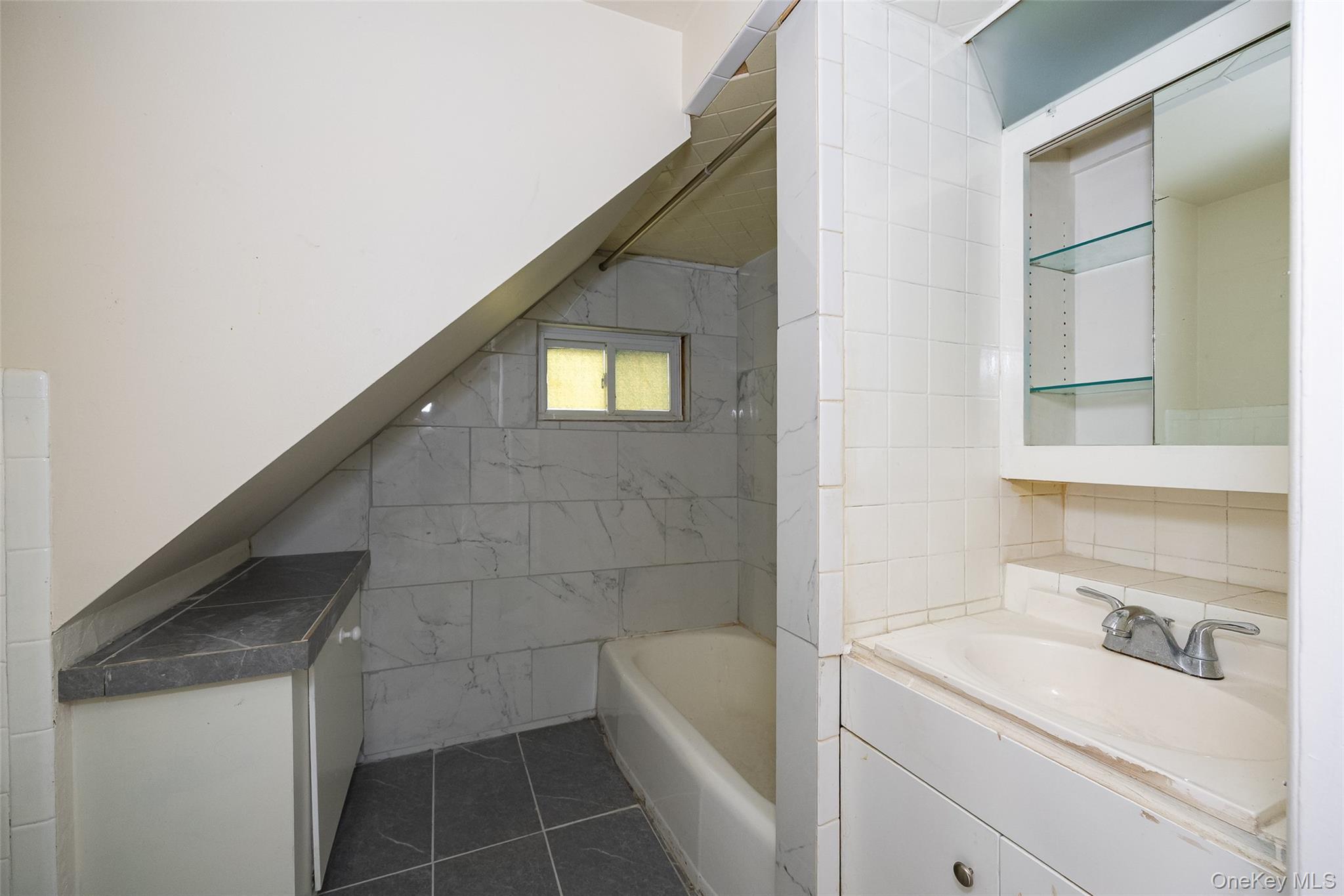 Single Family Vineyard  Ulster County, NY 12528, MLS-974497-5