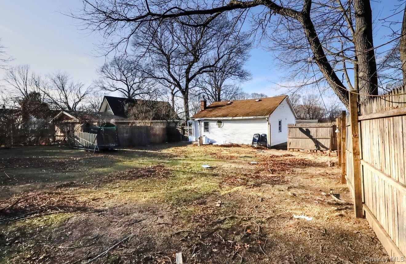 Single Family Cedarhurst  Suffolk County, NY 11784, MLS-974502-8