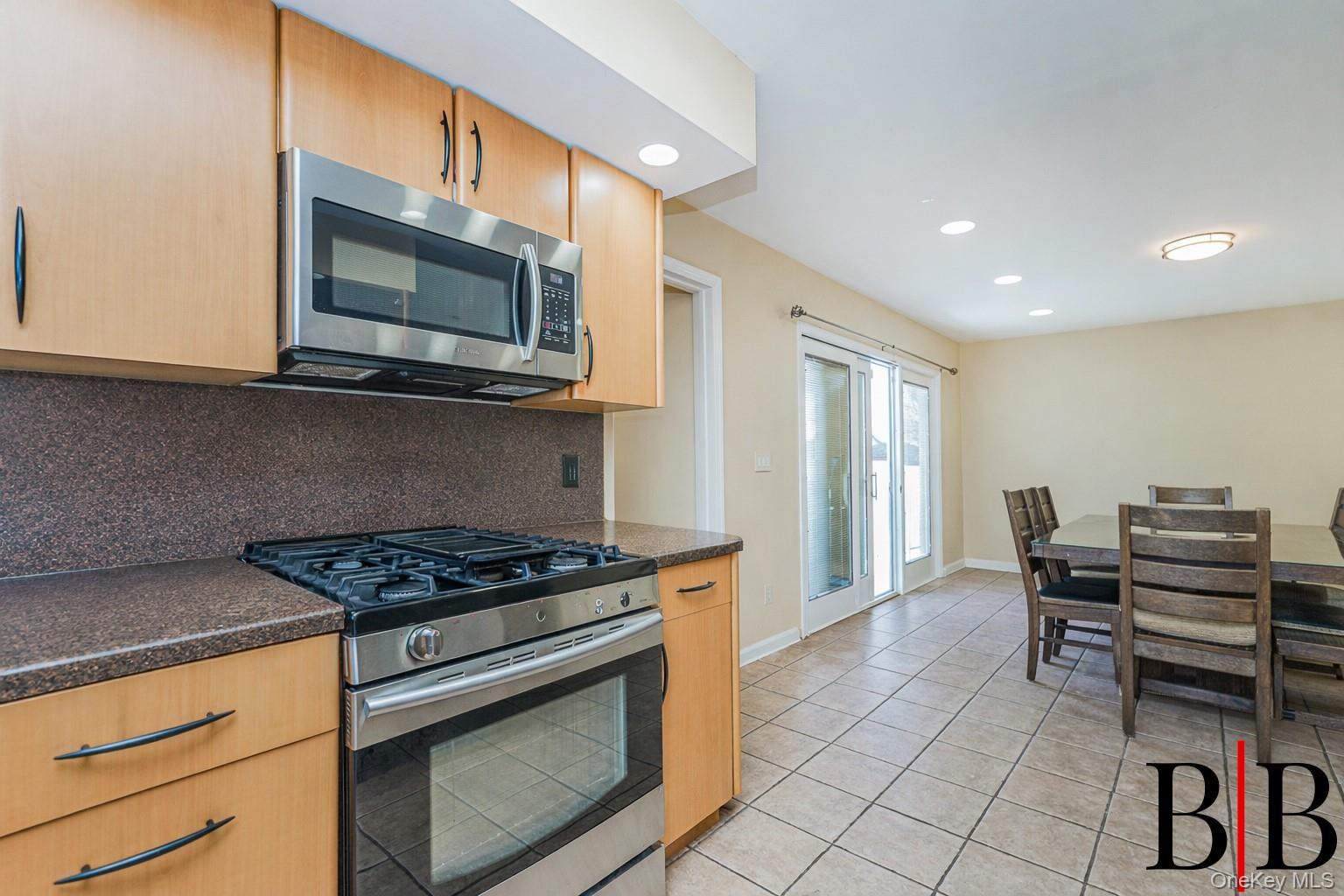 Single Family Crystal Staten Island, NY 10302, MLS-974504-12