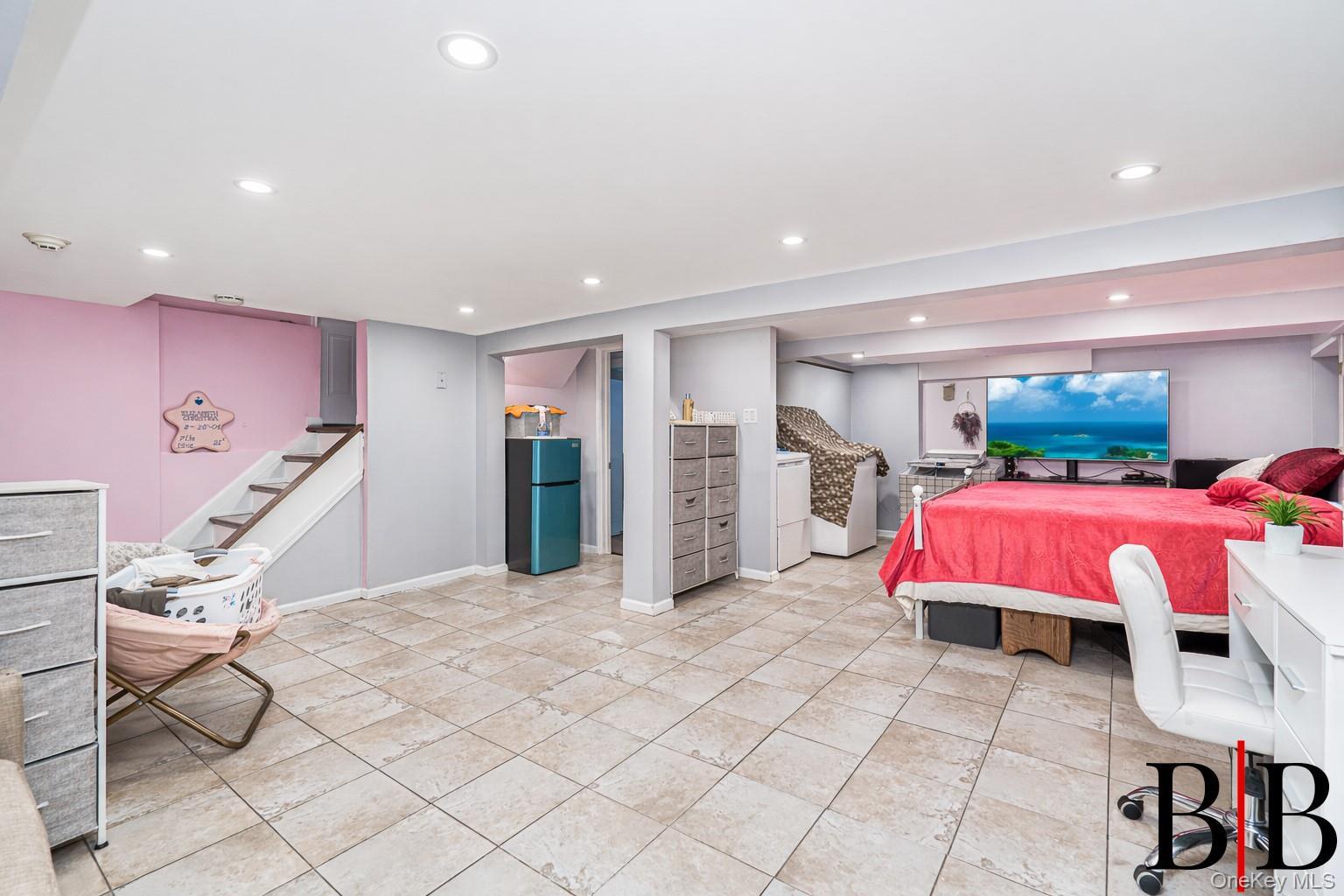 Single Family Crystal Staten Island, NY 10302, MLS-974504-22