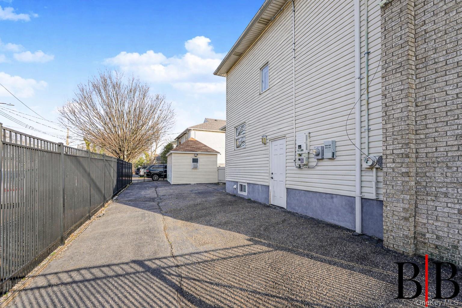 Single Family Crystal Staten Island, NY 10302, MLS-974504-26