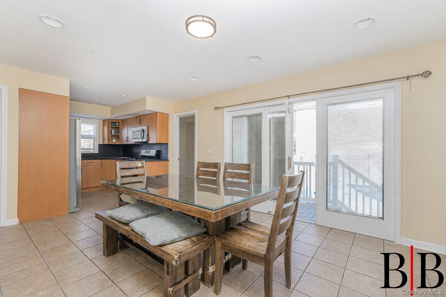 Single Family Crystal Staten Island, NY 10302, MLS-974504-8