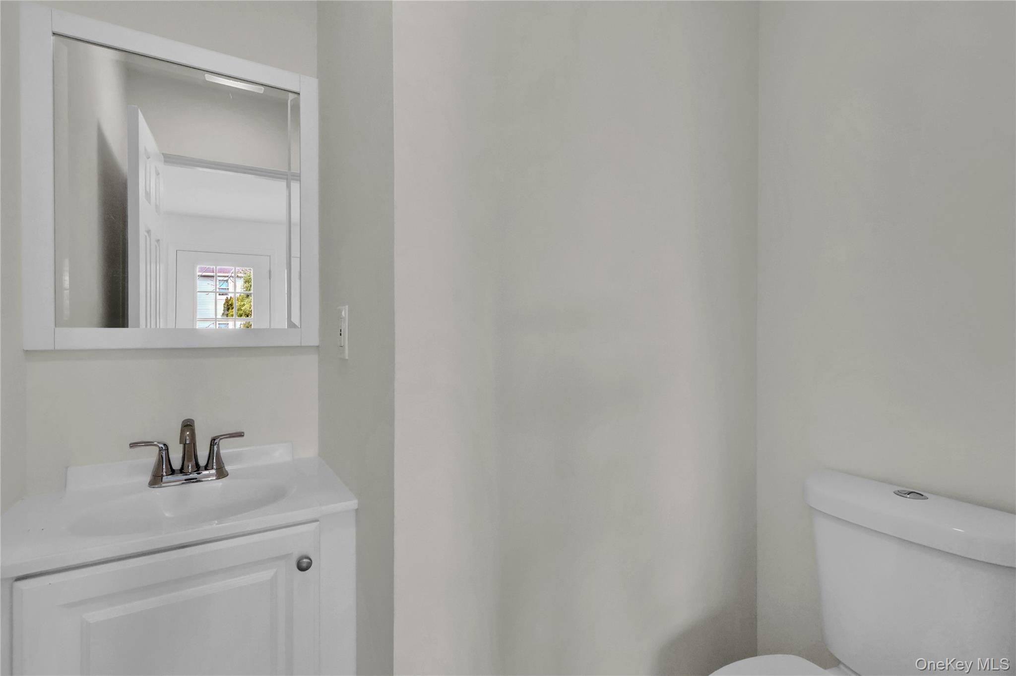 Single Family Roan  Suffolk County, NY 11901, MLS-974507-11