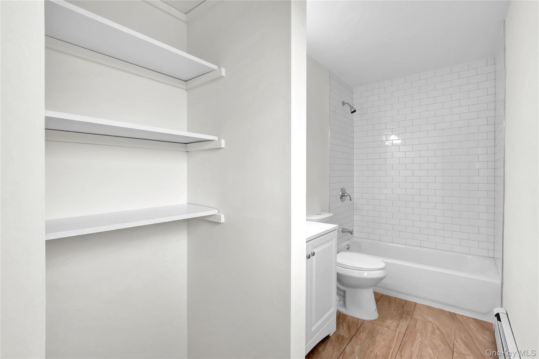 Single Family Roan  Suffolk County, NY 11901, MLS-974507-16