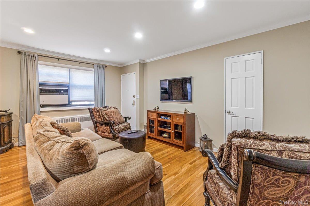 Coop 160th  Queens, NY 11357, MLS-974514-2