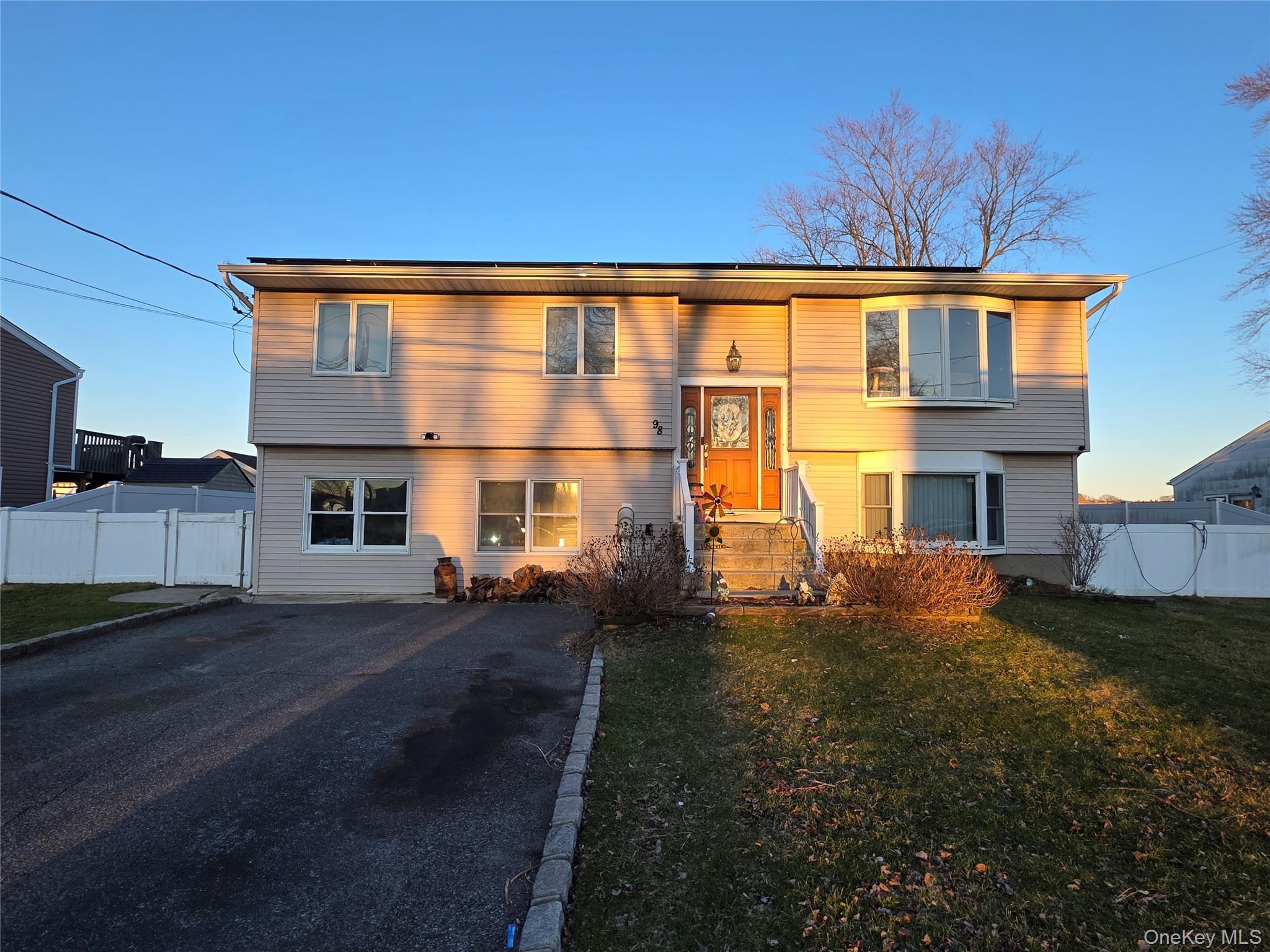 Single Family Andrew  Suffolk County, NY 11752, MLS-974517-2