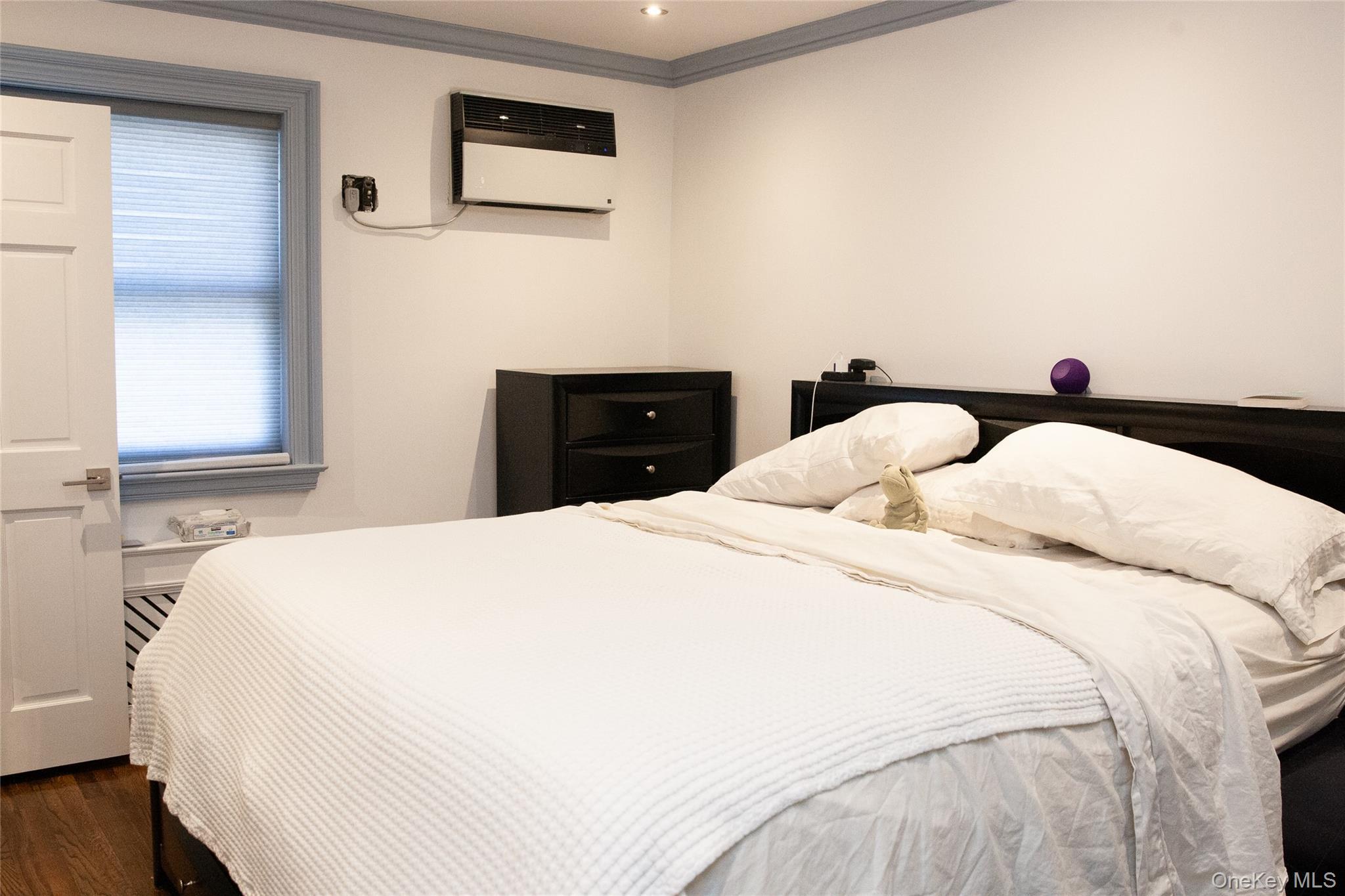 Coop 16th  Queens, NY 11357, MLS-974524-7