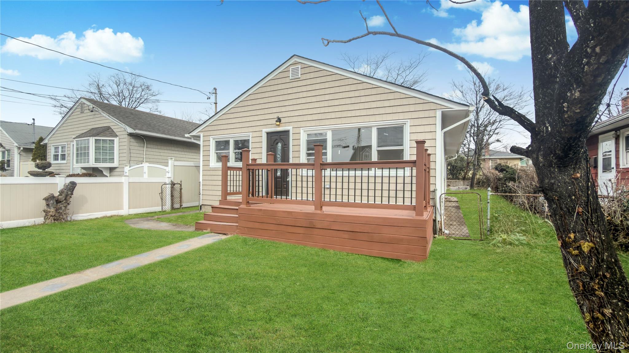 Single Family Sewell  Nassau County, NY 11550, MLS-974528-10