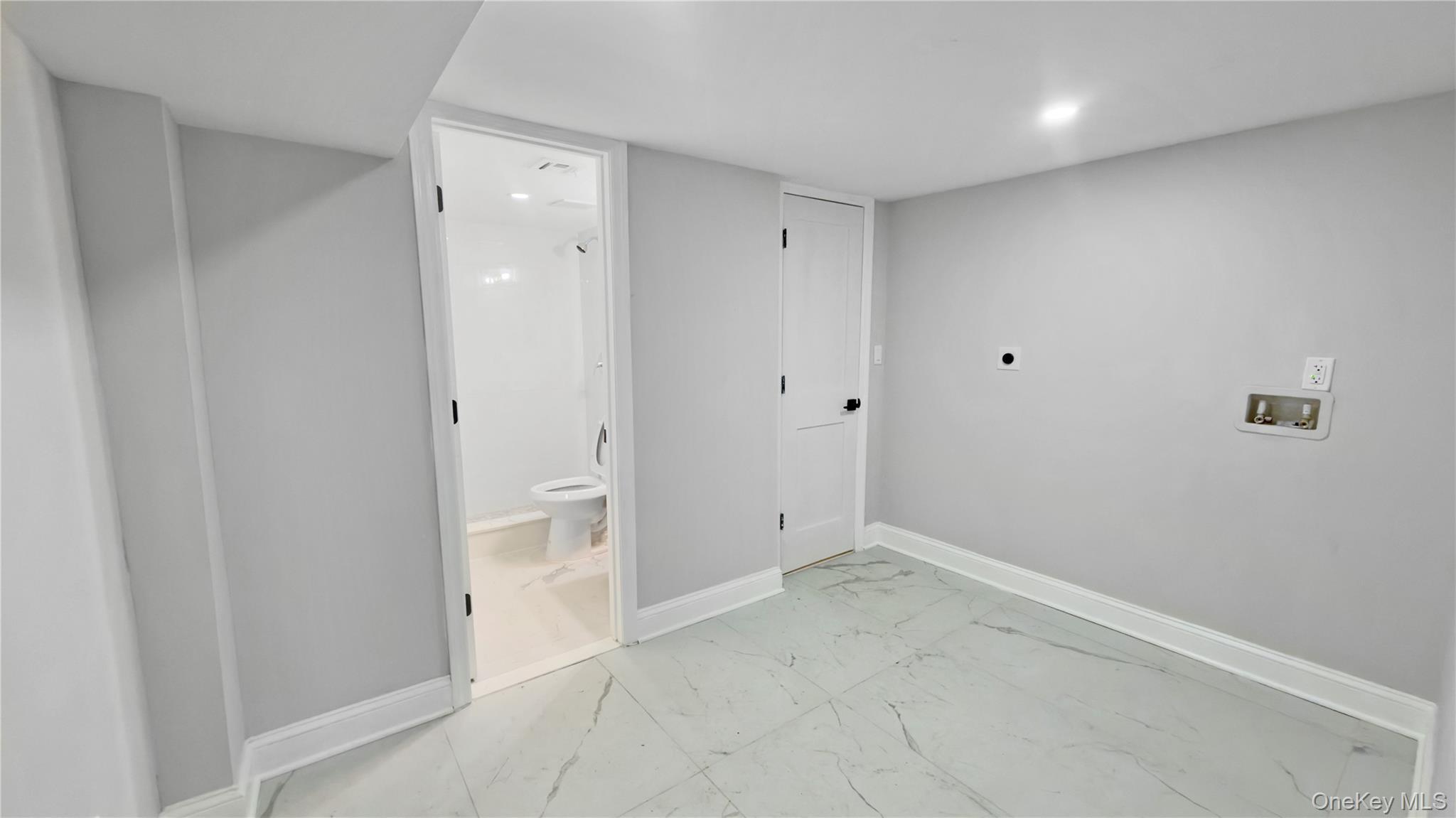 Single Family Sewell  Nassau County, NY 11550, MLS-974528-26