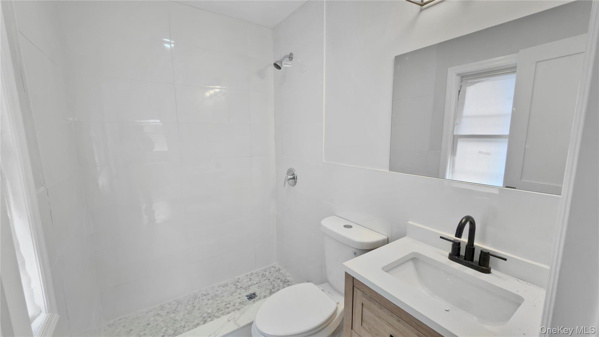 Single Family Sewell  Nassau County, NY 11550, MLS-974528-32