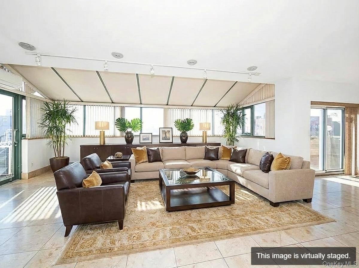 Condo Colden  Queens, NY 11355, MLS-974548-2