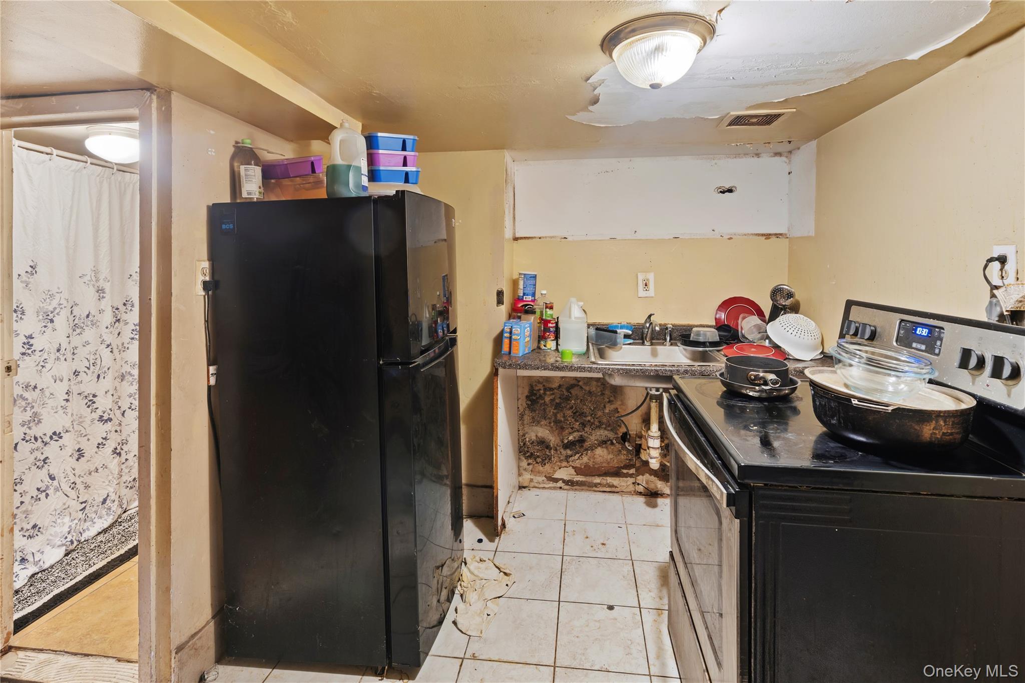 Single Family Norwood  Brooklyn, NY 11208, MLS-974550-12