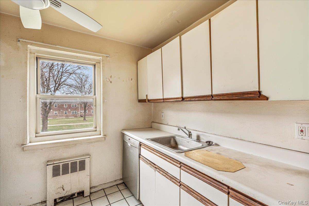 Coop Melbourne  Queens, NY 11367, MLS-974561-10