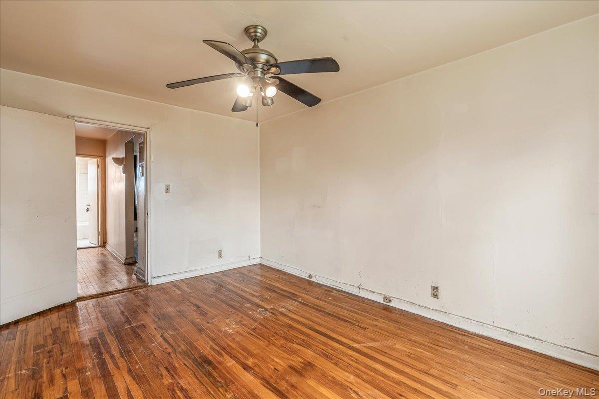 Coop Melbourne  Queens, NY 11367, MLS-974561-16