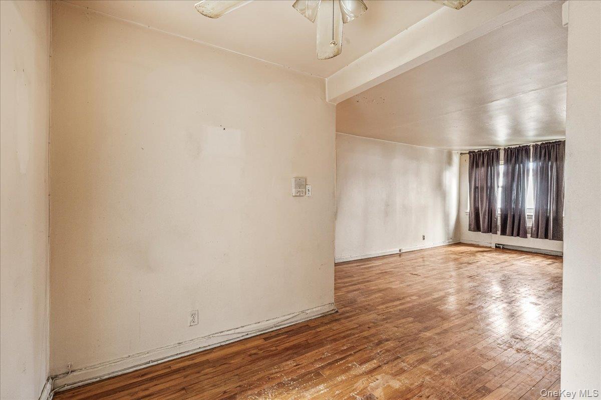 Coop Melbourne  Queens, NY 11367, MLS-974561-8