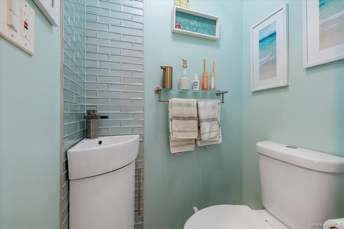 Condo Grand  Nassau County, NY 11510, MLS-974574-14