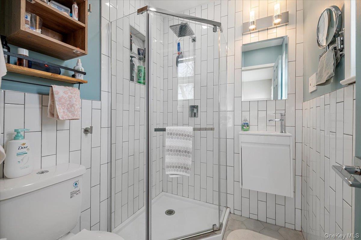 Condo Grand  Nassau County, NY 11510, MLS-974574-16