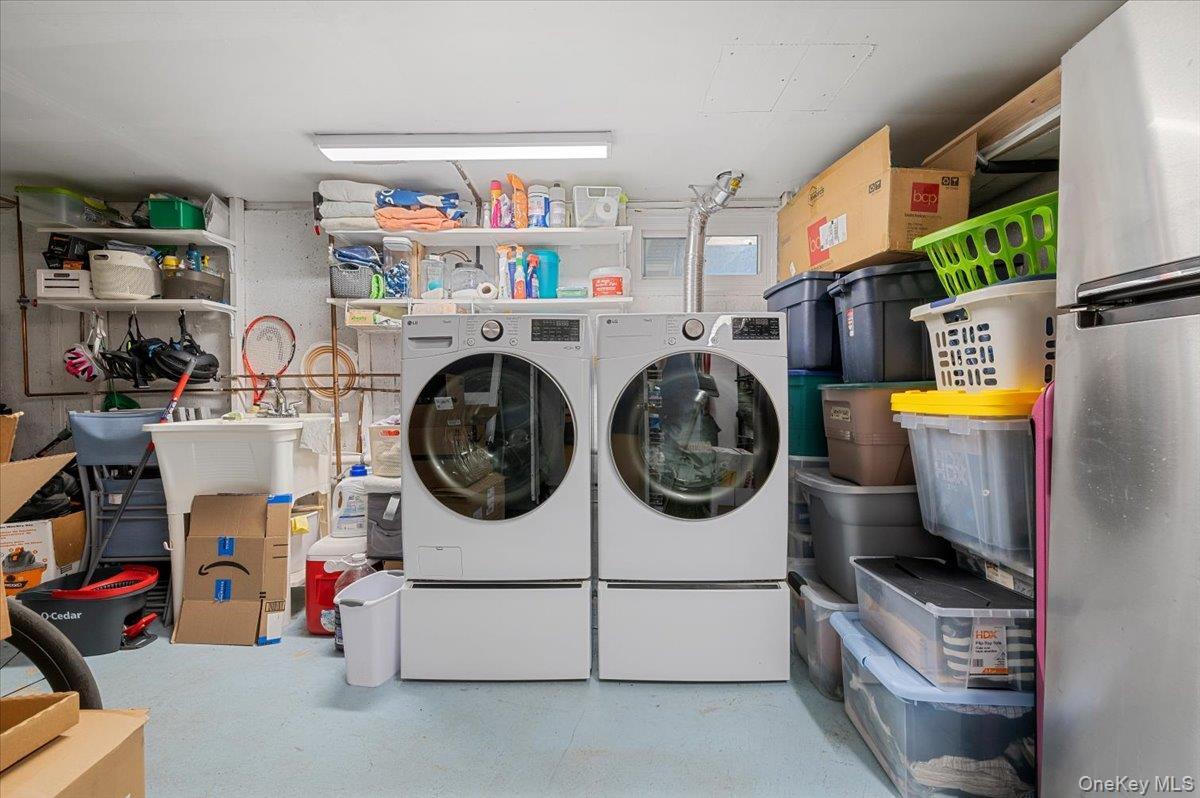 Condo Grand  Nassau County, NY 11510, MLS-974574-22