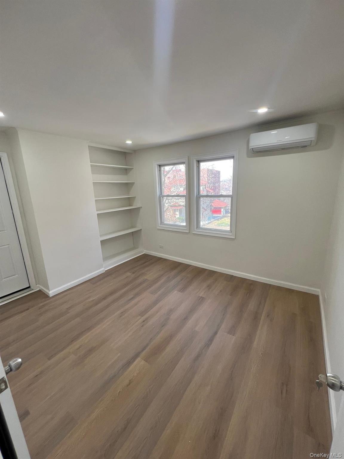 Single Family Sedgwick Bronx, NY 10463, MLS-974580-14