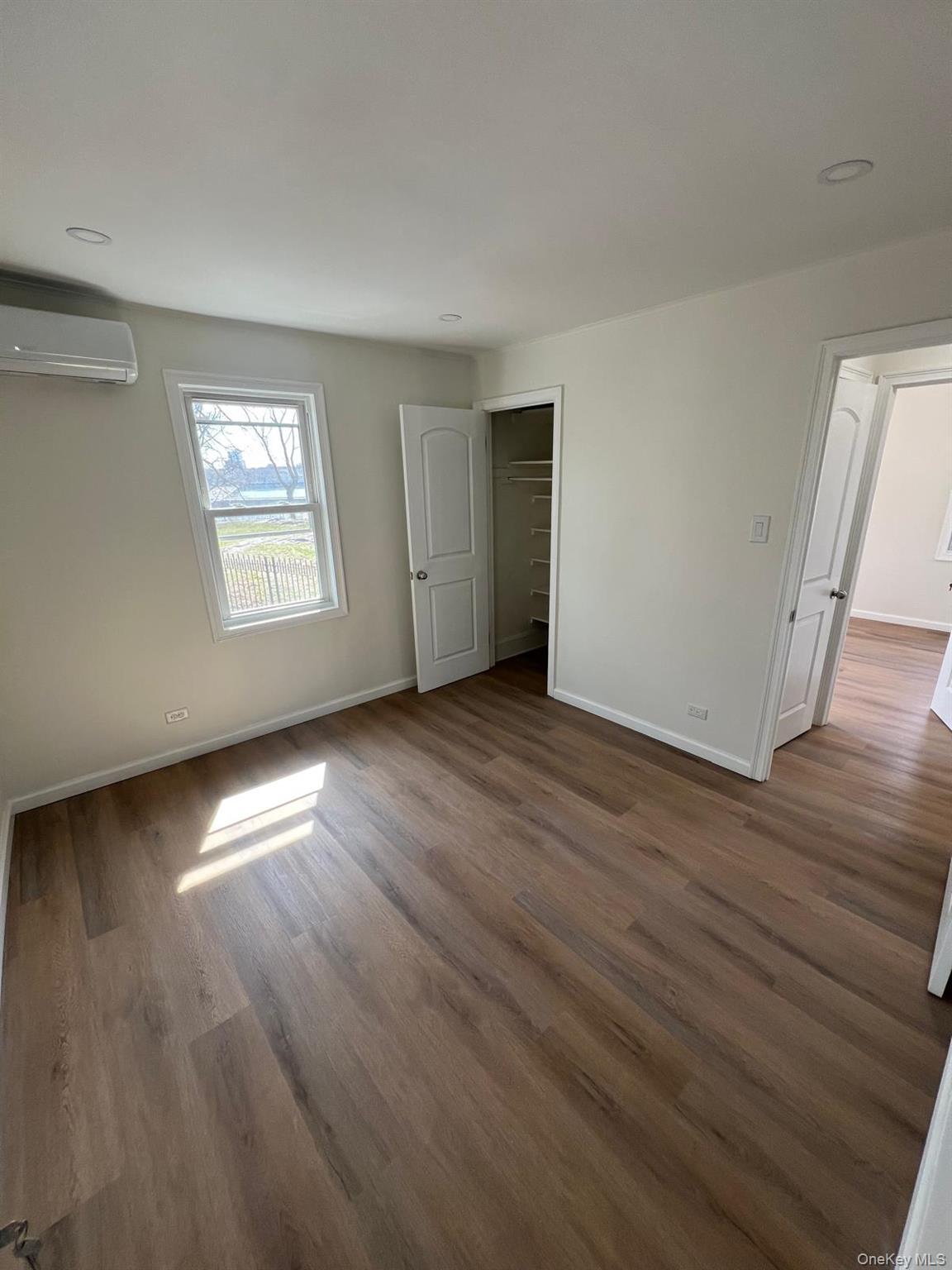 Single Family Sedgwick Bronx, NY 10463, MLS-974580-17