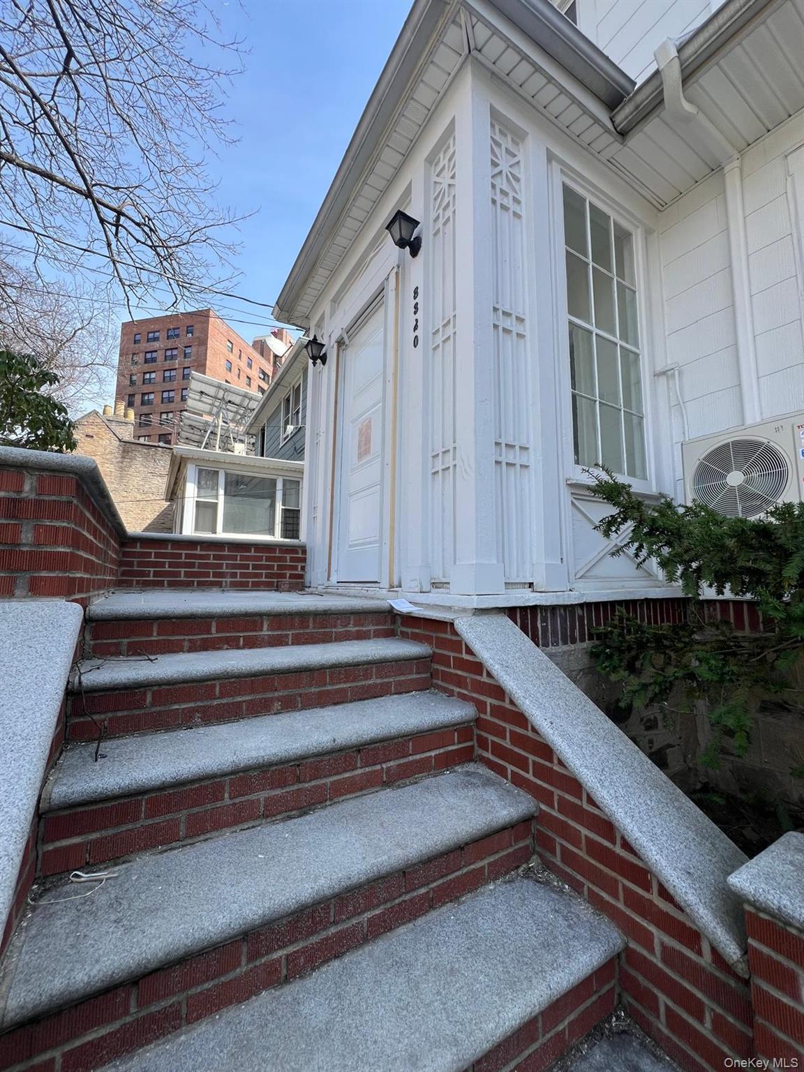 Single Family Sedgwick Bronx, NY 10463, MLS-974580-21