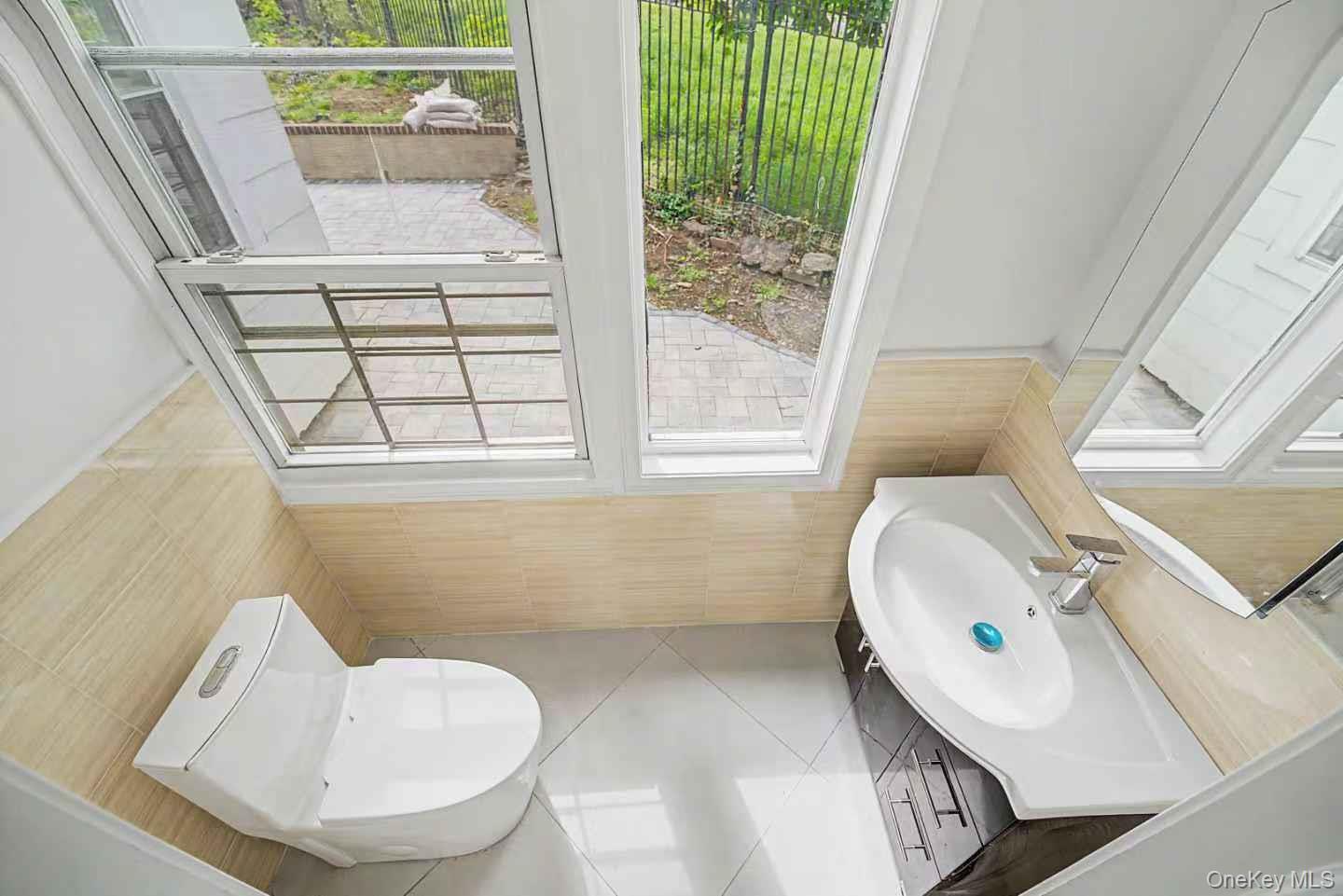 Single Family Sedgwick  Bronx, NY 10463, MLS-974580-34