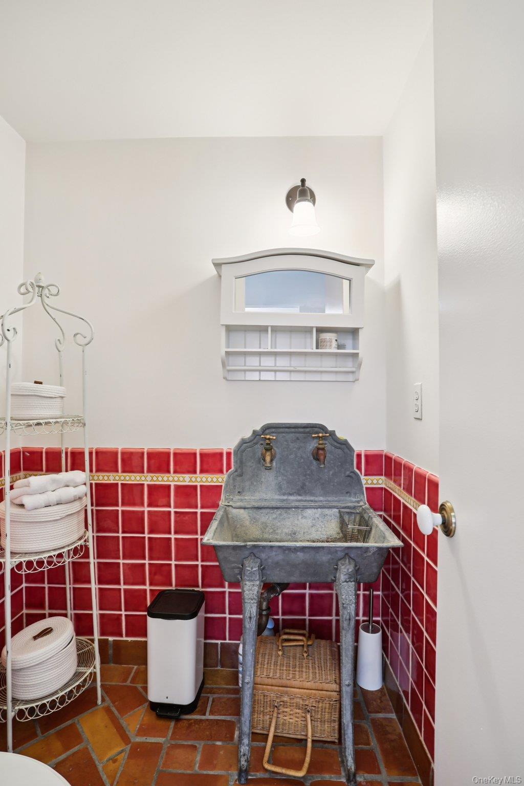 Condo Valleyview  Westchester County, NY 10533, MLS-974599-15