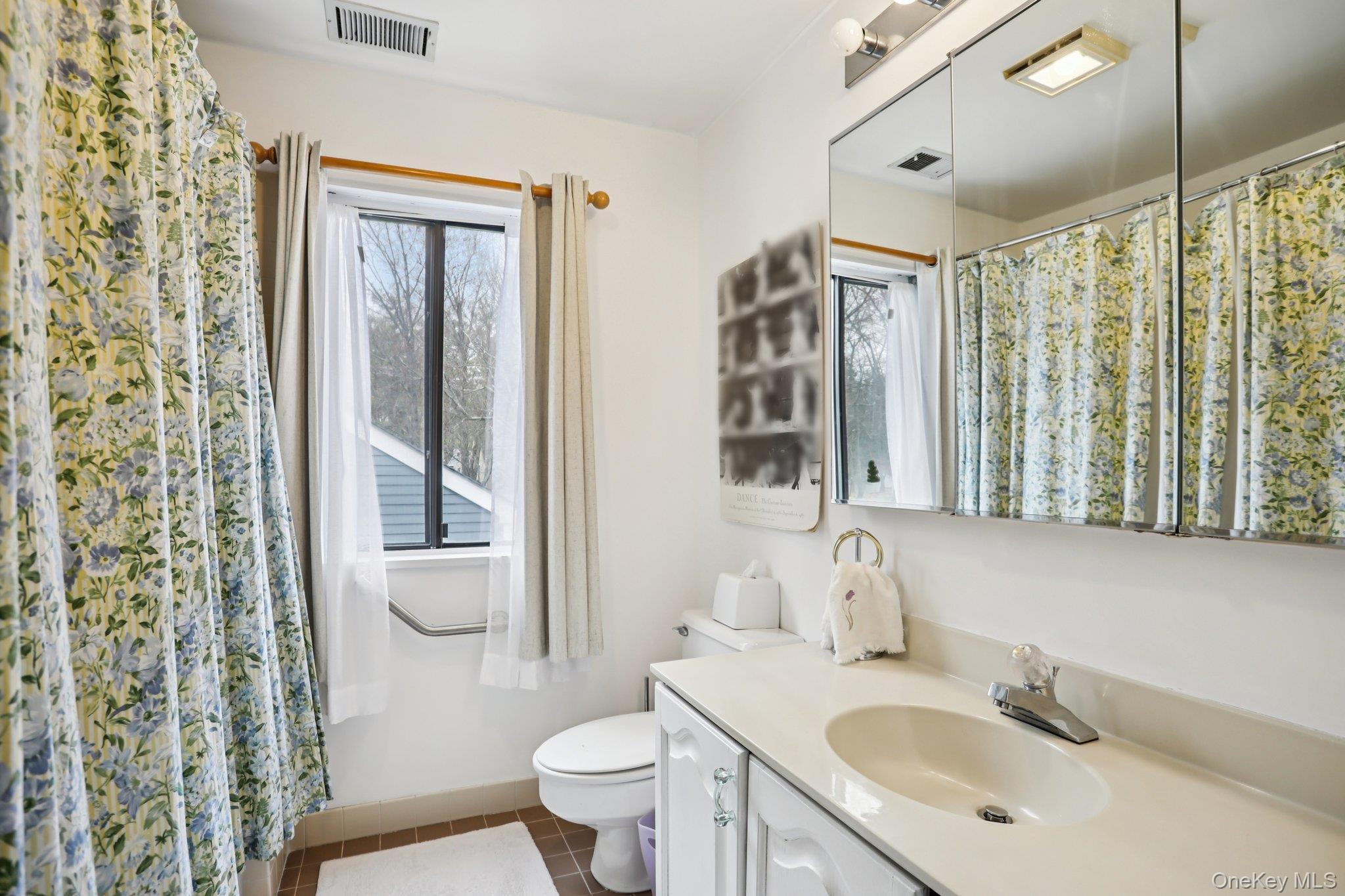 Condo Valleyview  Westchester County, NY 10533, MLS-974599-22