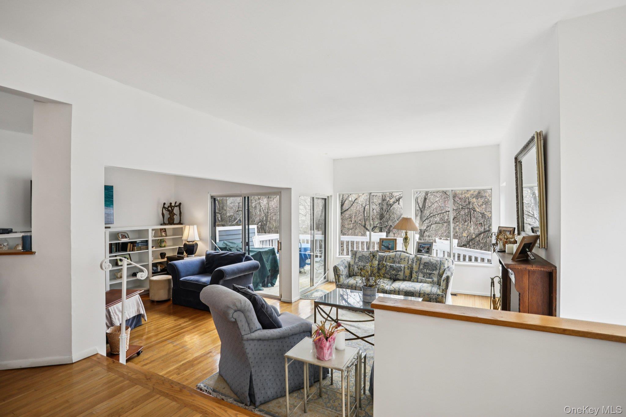 Condo Valleyview  Westchester County, NY 10533, MLS-974599-5