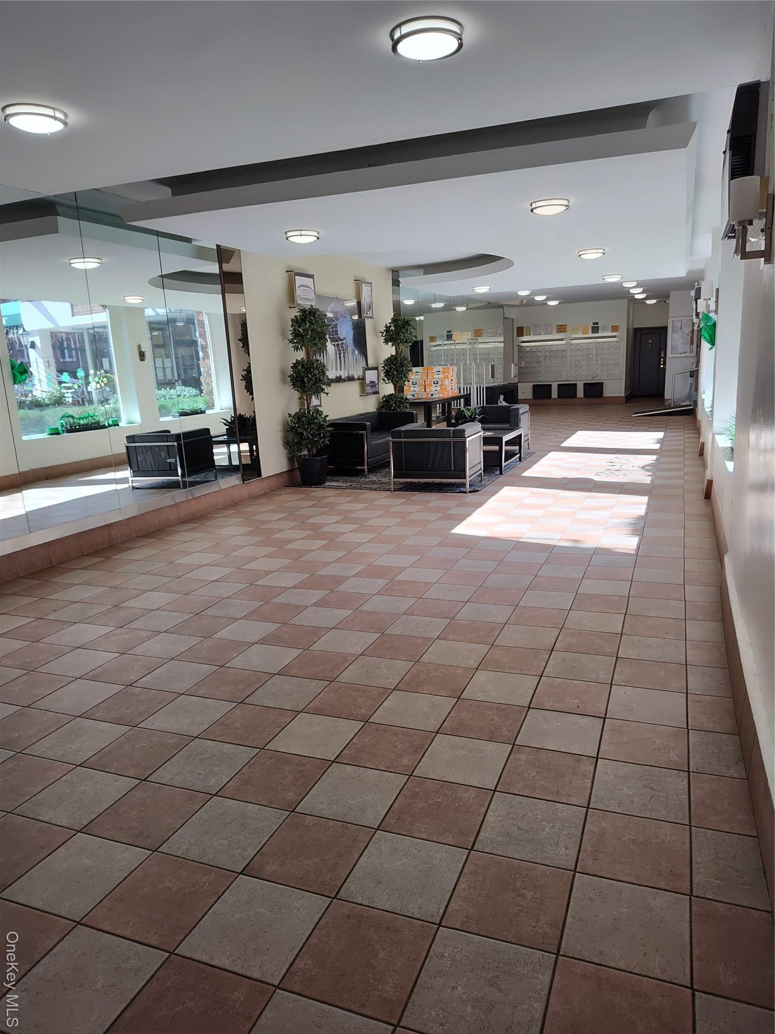 Coop 68th  Queens, NY 11375, MLS-974604-4