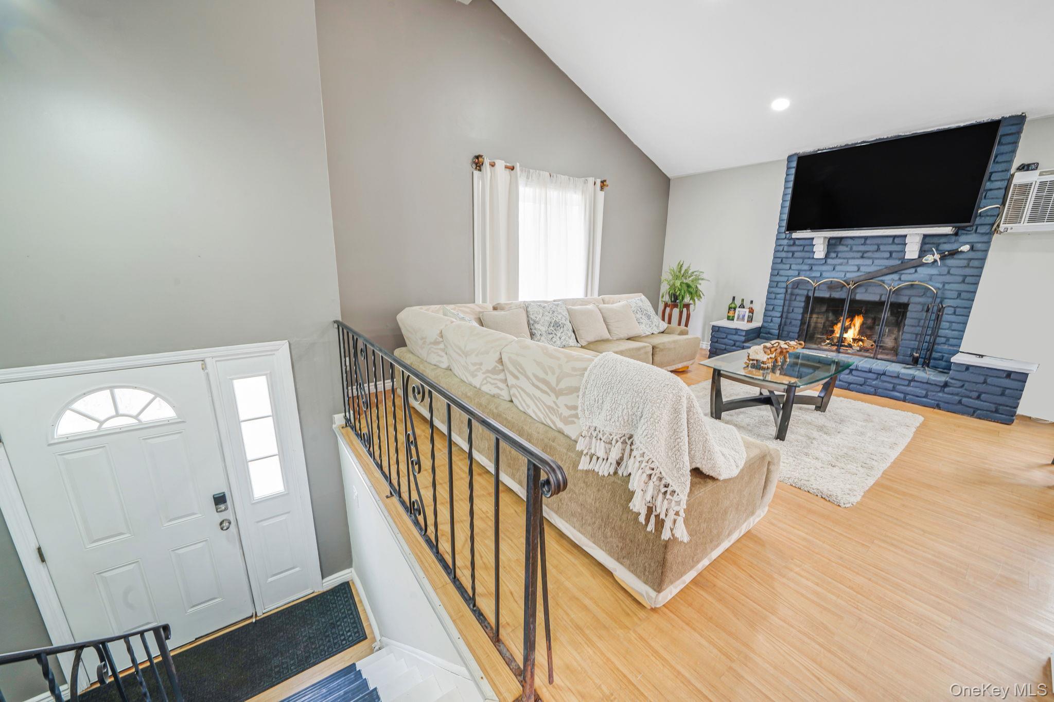 Single Family Revilo  Suffolk County, NY 11967, MLS-974617-14