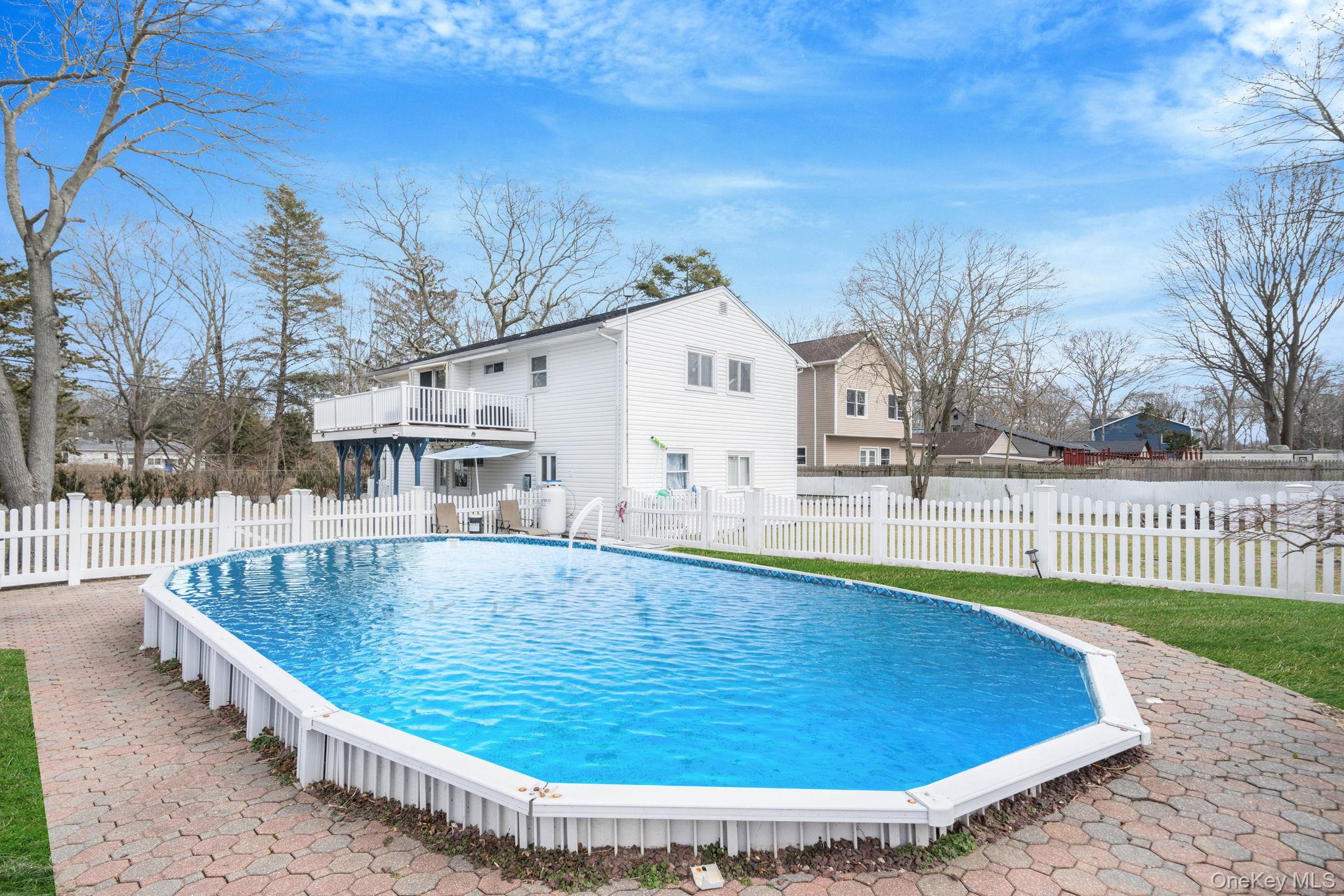 Single Family Revilo  Suffolk County, NY 11967, MLS-974617-29