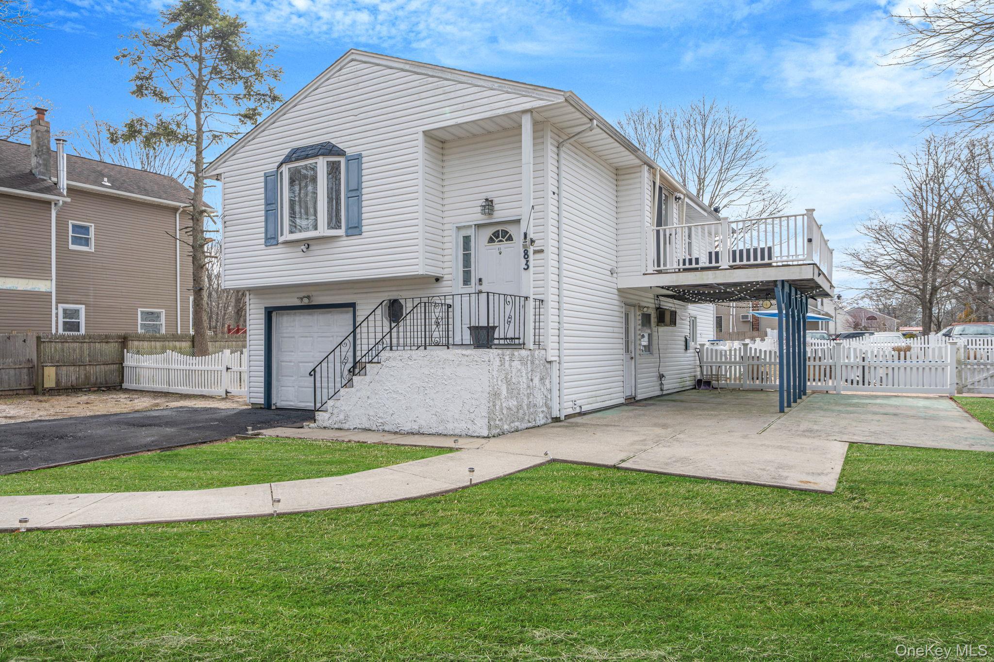 Single Family Revilo  Suffolk County, NY 11967, MLS-974617-3