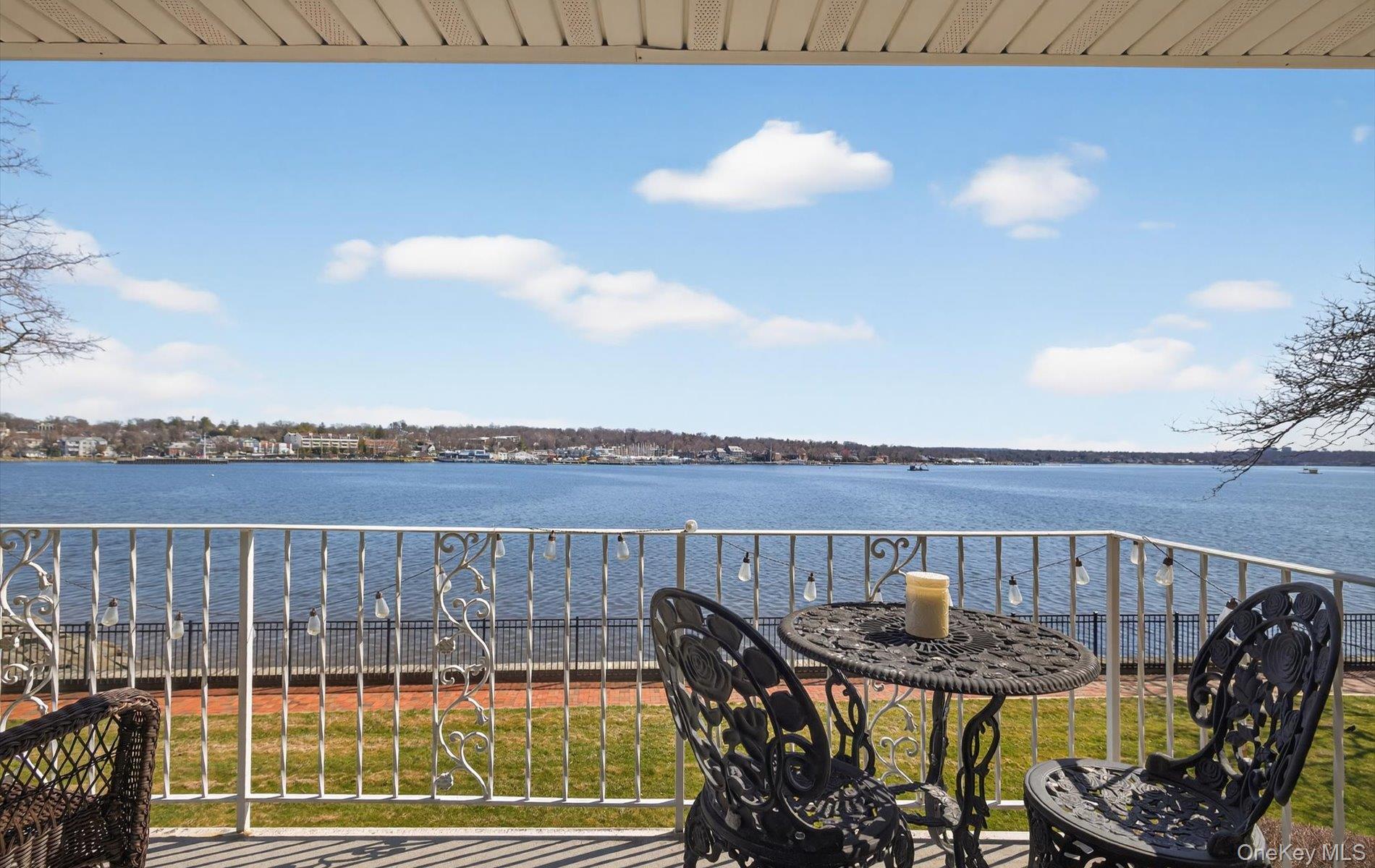 Coop Toms Point Nassau County, NY 11050, MLS-974623-15