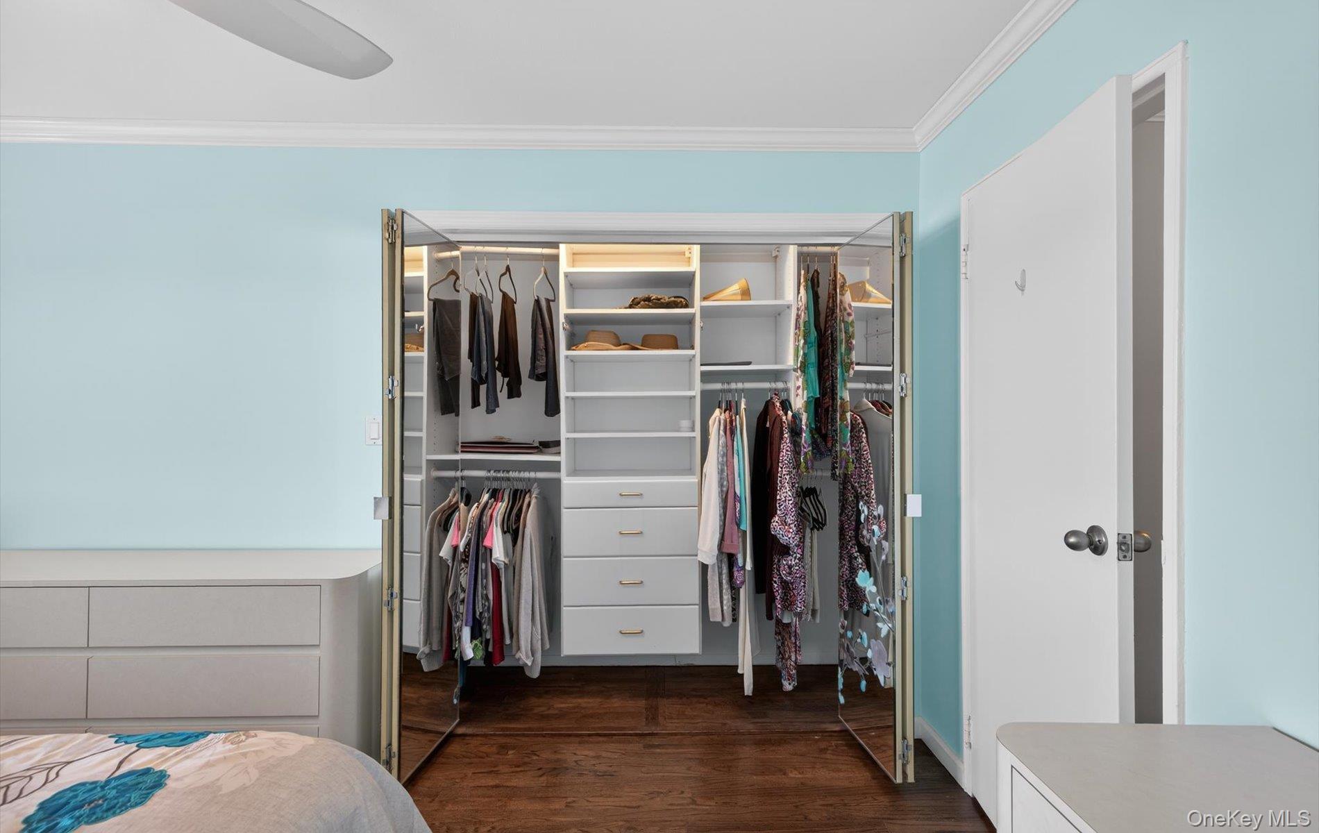 Coop Toms Point Nassau County, NY 11050, MLS-974623-19