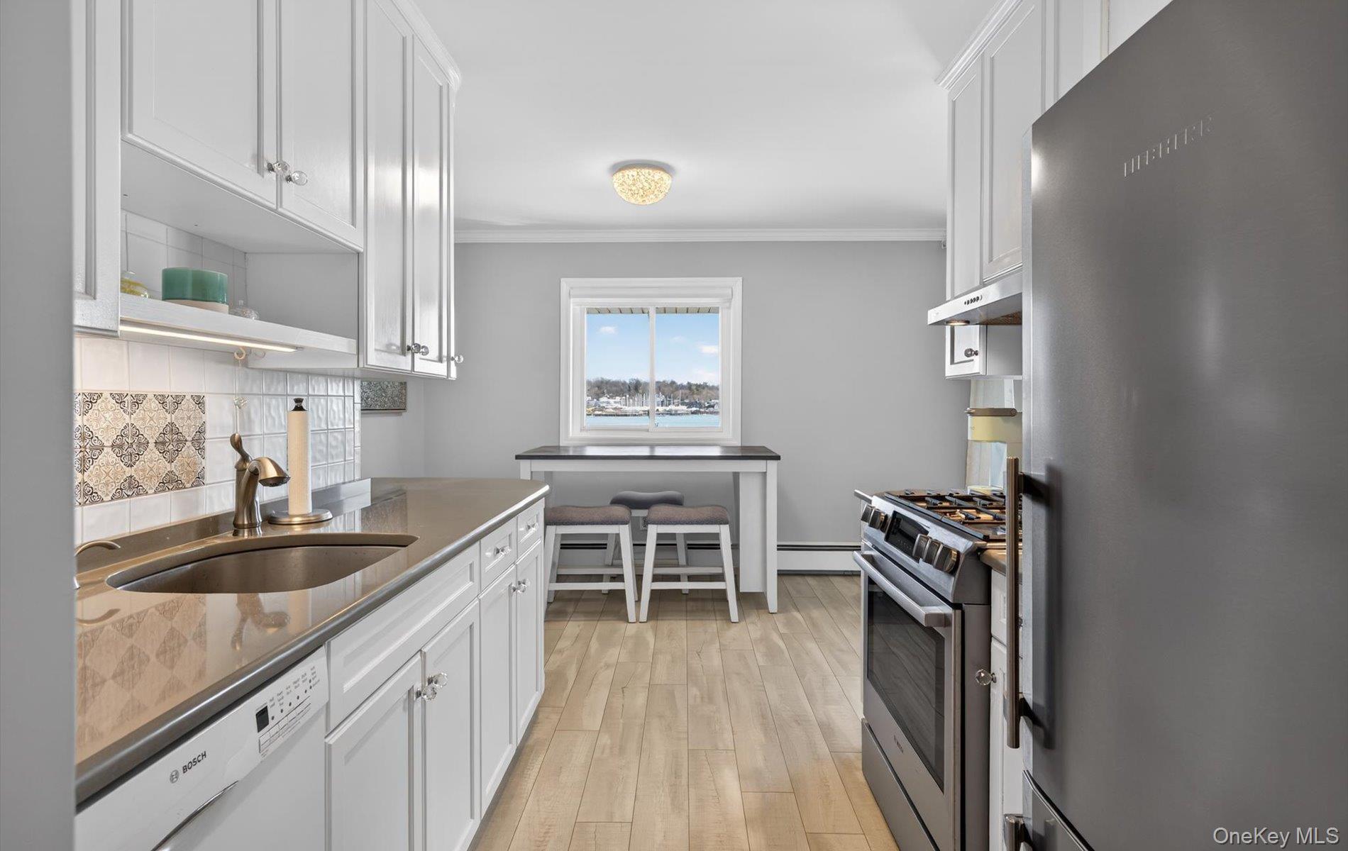 Coop Toms Point Nassau County, NY 11050, MLS-974623-3