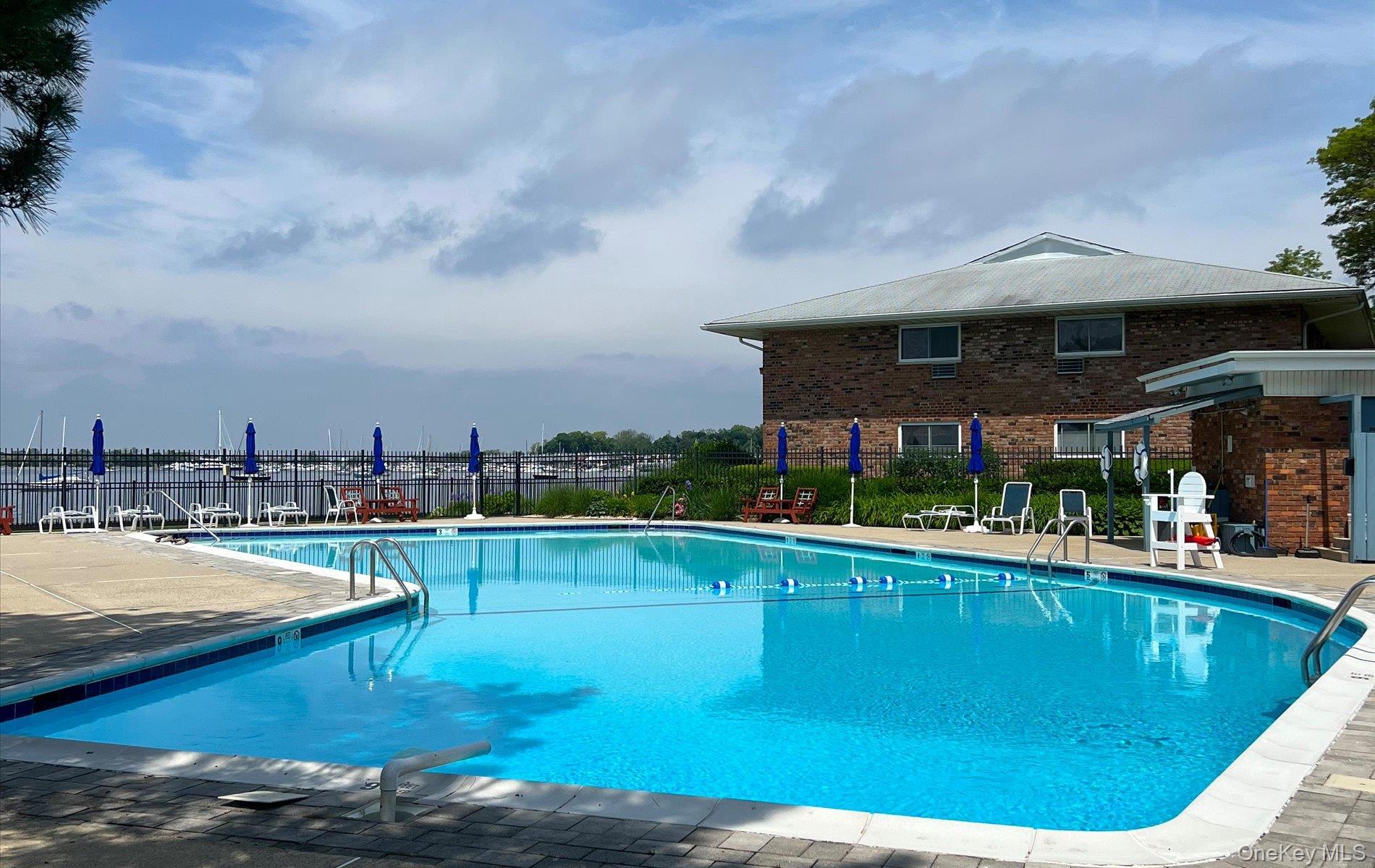 Coop Toms Point Nassau County, NY 11050, MLS-974623-32