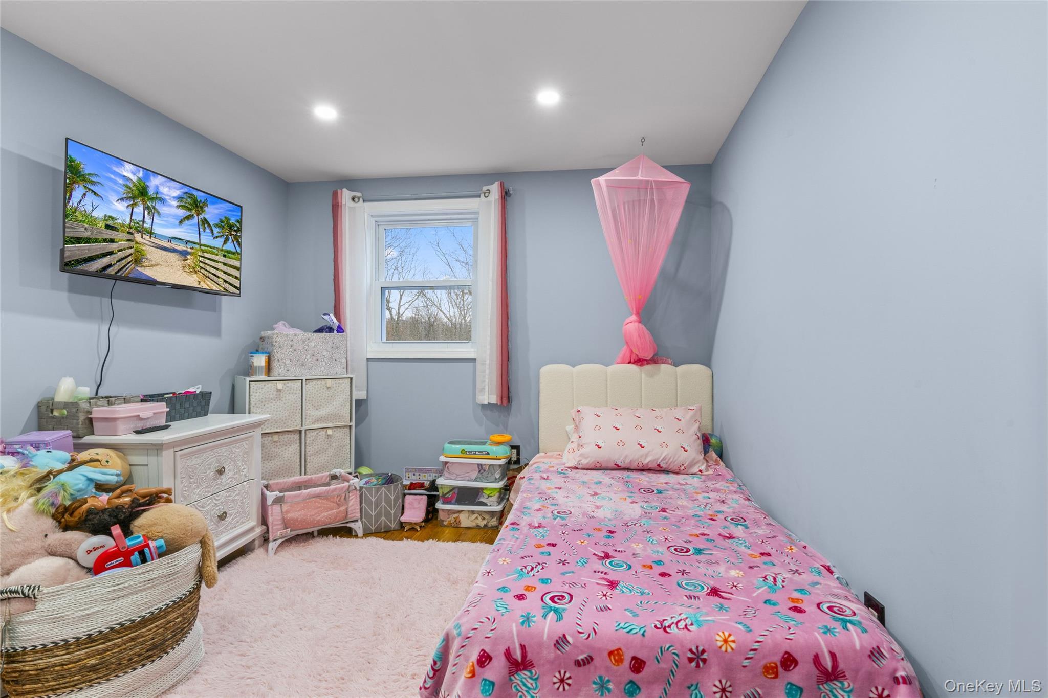 Single Family Linden  Suffolk County, NY 11727, MLS-974663-14