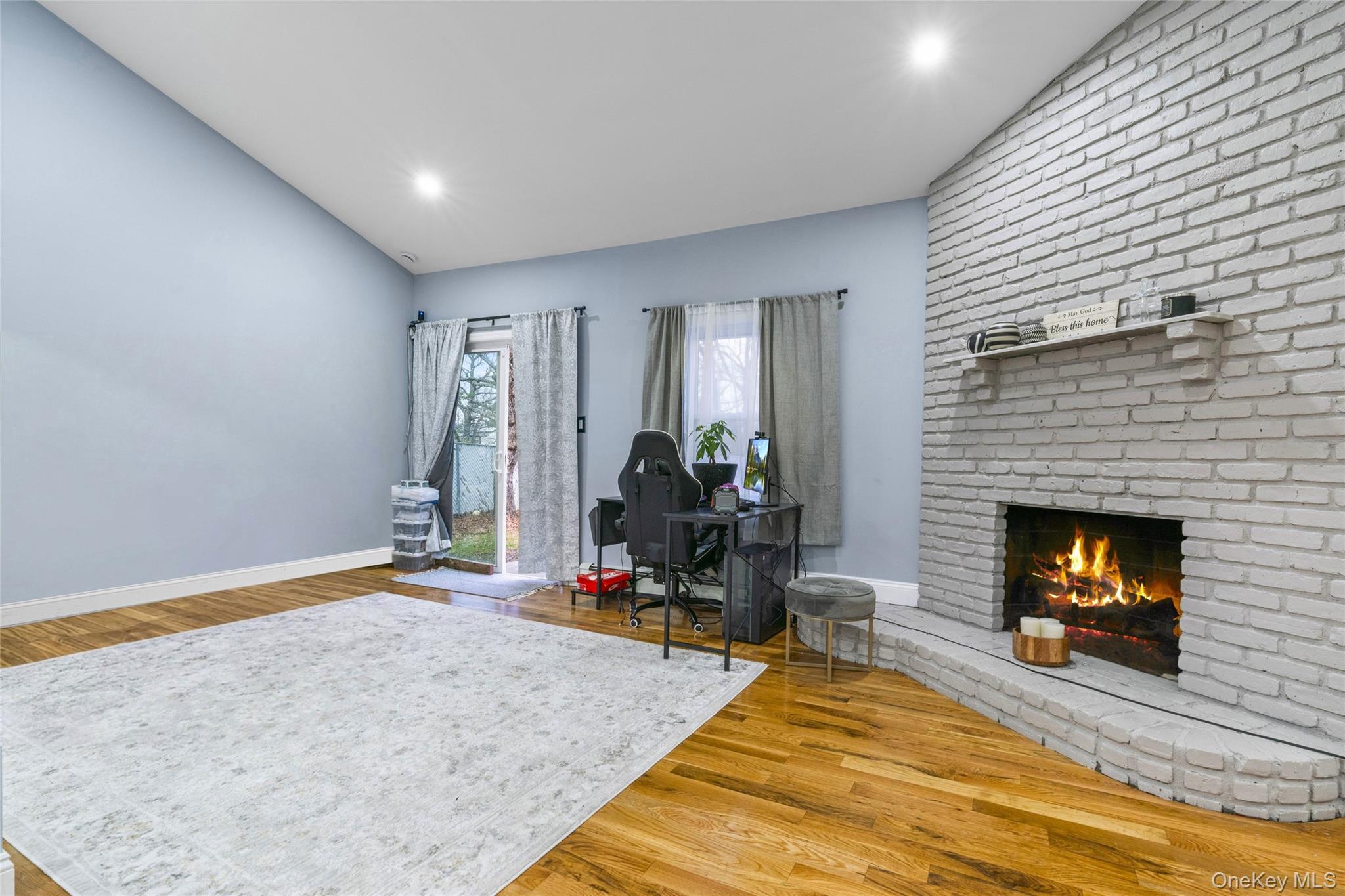 Single Family Linden  Suffolk County, NY 11727, MLS-974663-9