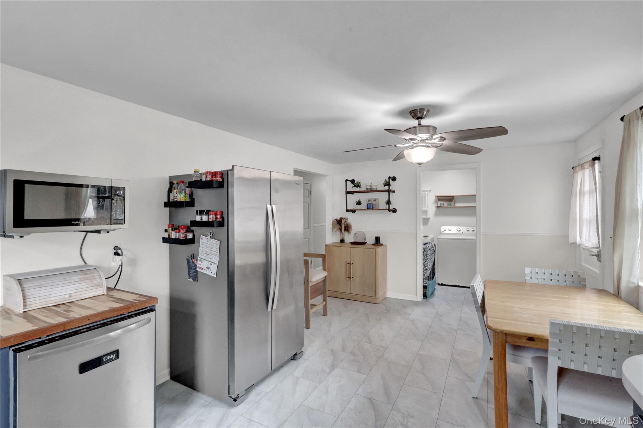 Single Family Hot Water  Suffolk County, NY 11949, MLS-974687-9