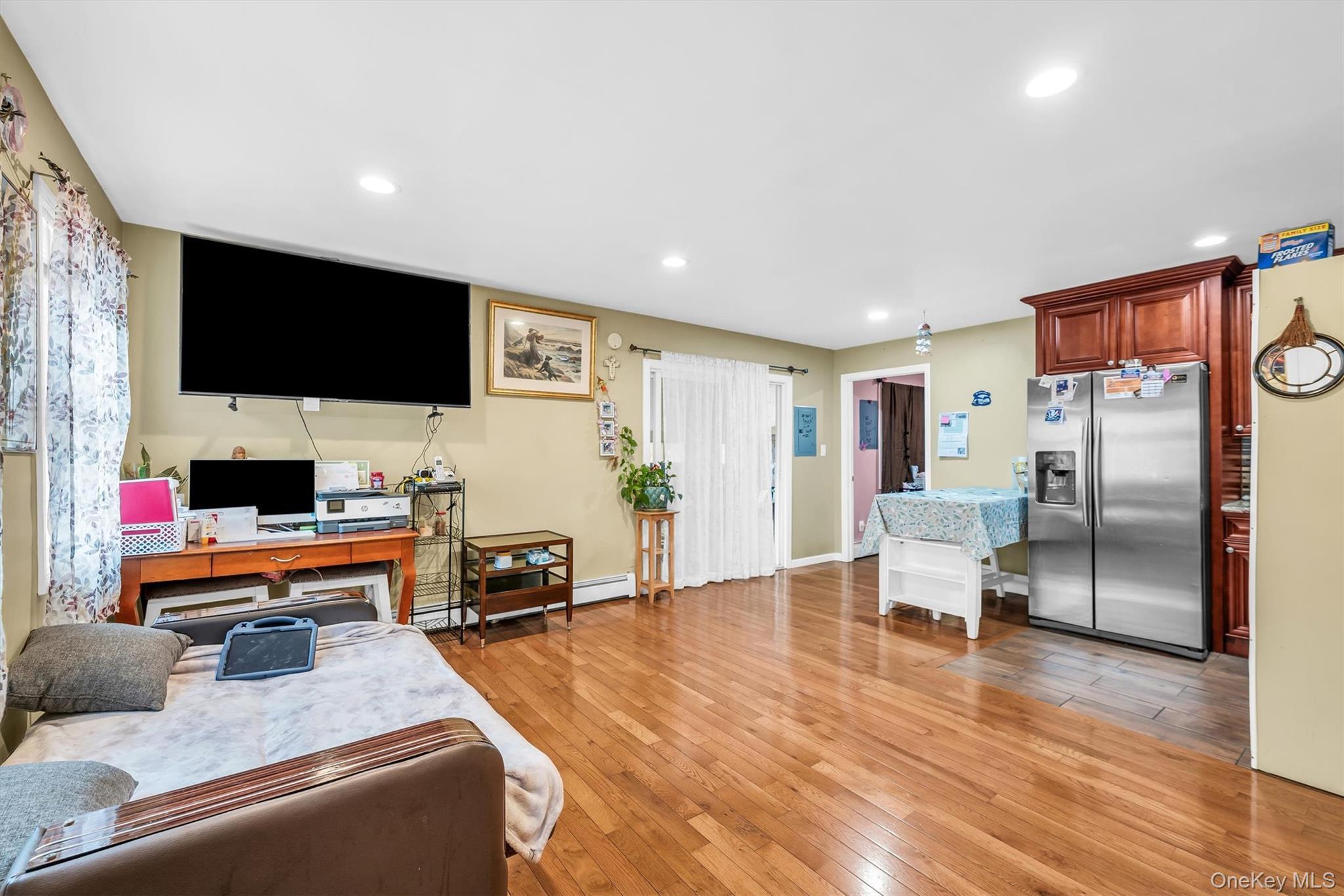 Single Family Eisenhower  Suffolk County, NY 11717, MLS-974702-6