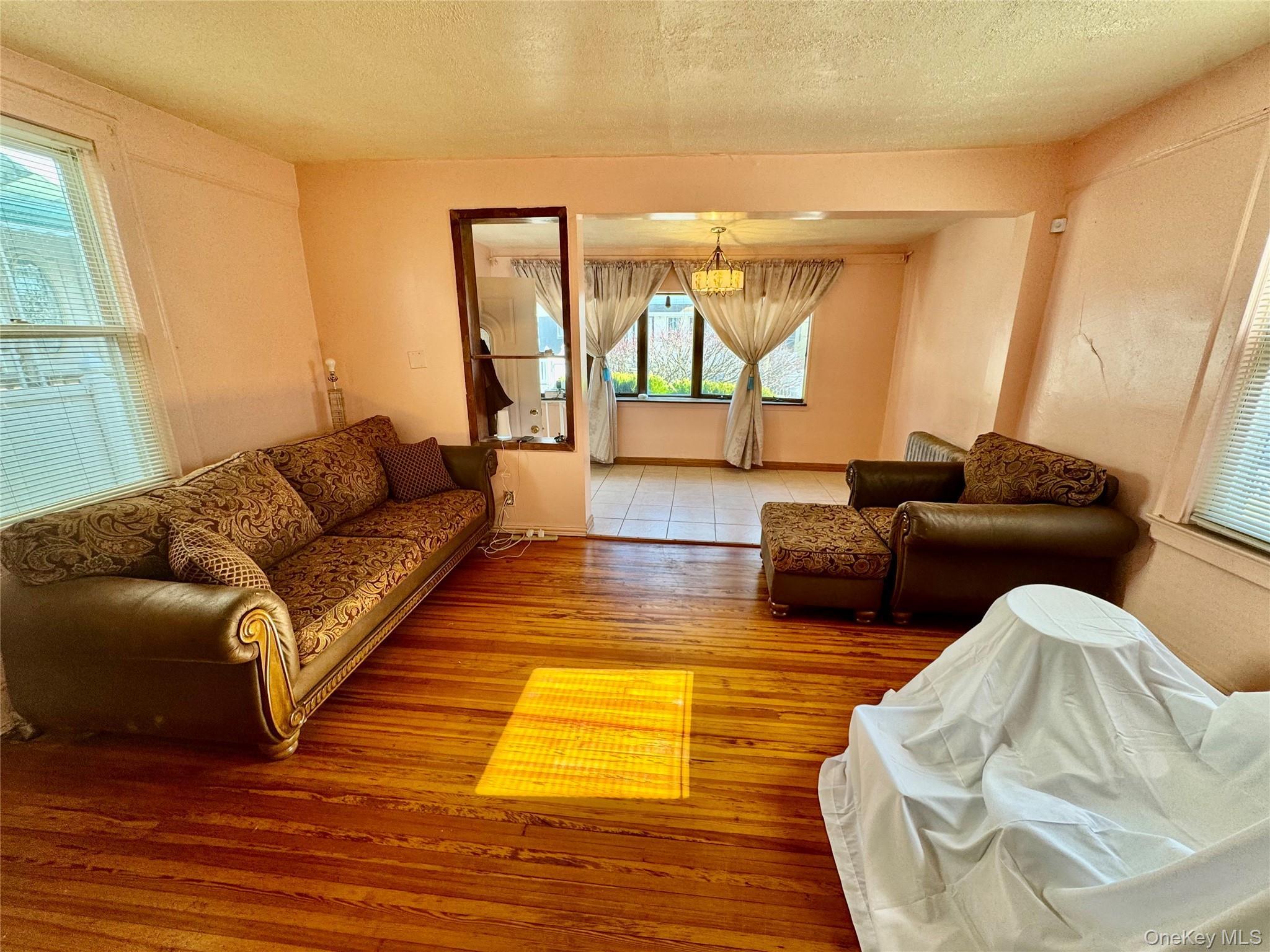 Single Family Highland  Queens, NY 11691, MLS-974725-4