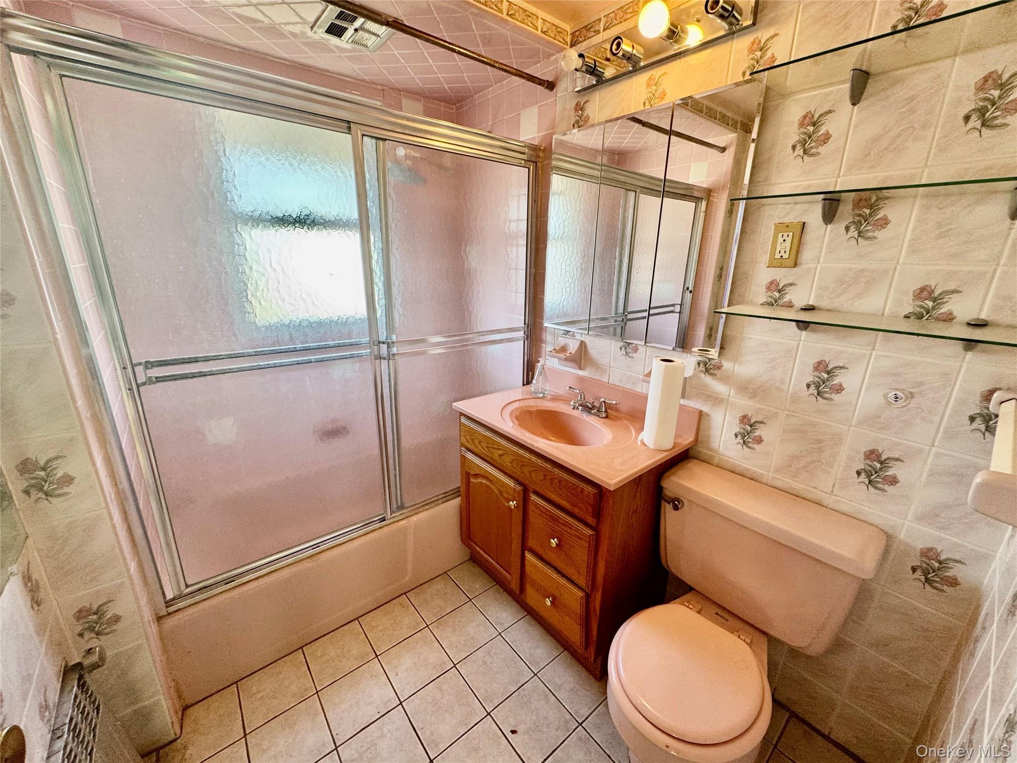 Single Family Highland  Queens, NY 11691, MLS-974725-6