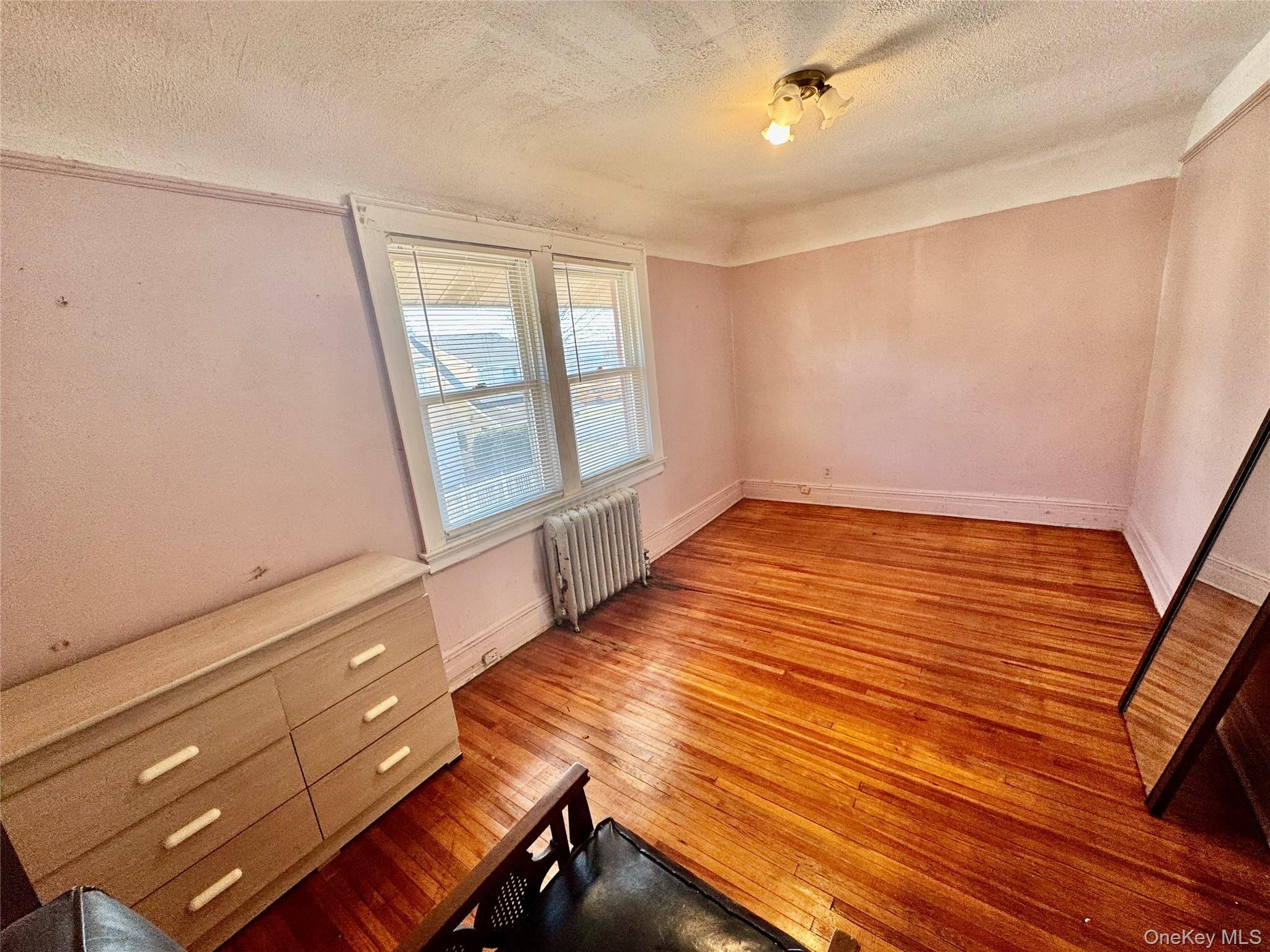 Single Family Highland  Queens, NY 11691, MLS-974725-8