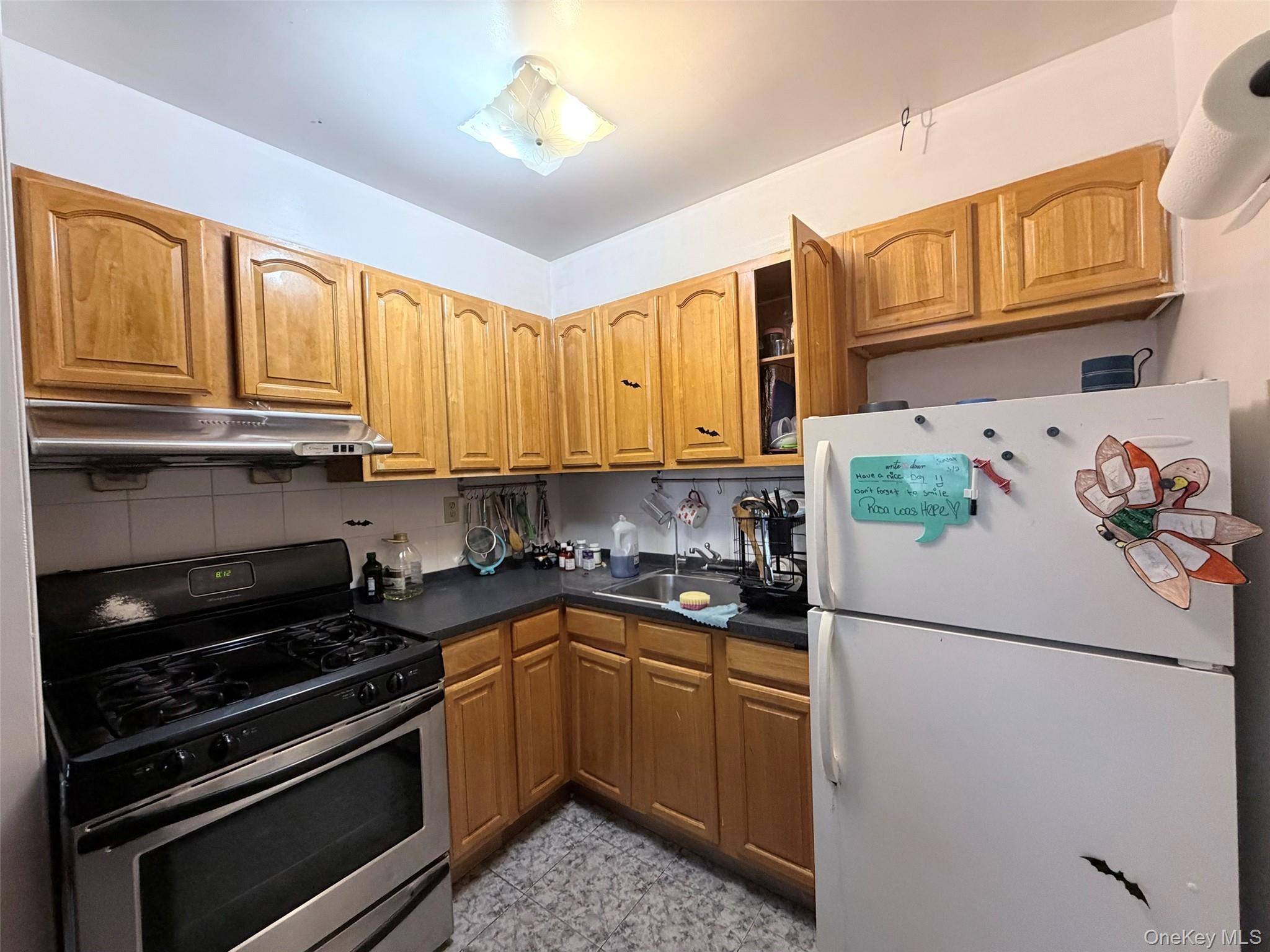 Condo 40th  Brooklyn, NY 11232, MLS-974760-3
