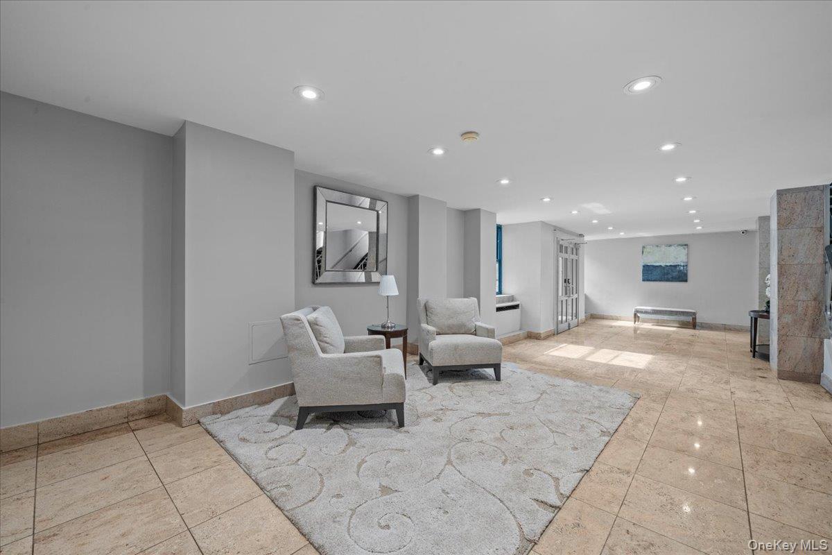 Condo 240th  Bronx, NY 10463, MLS-974784-12